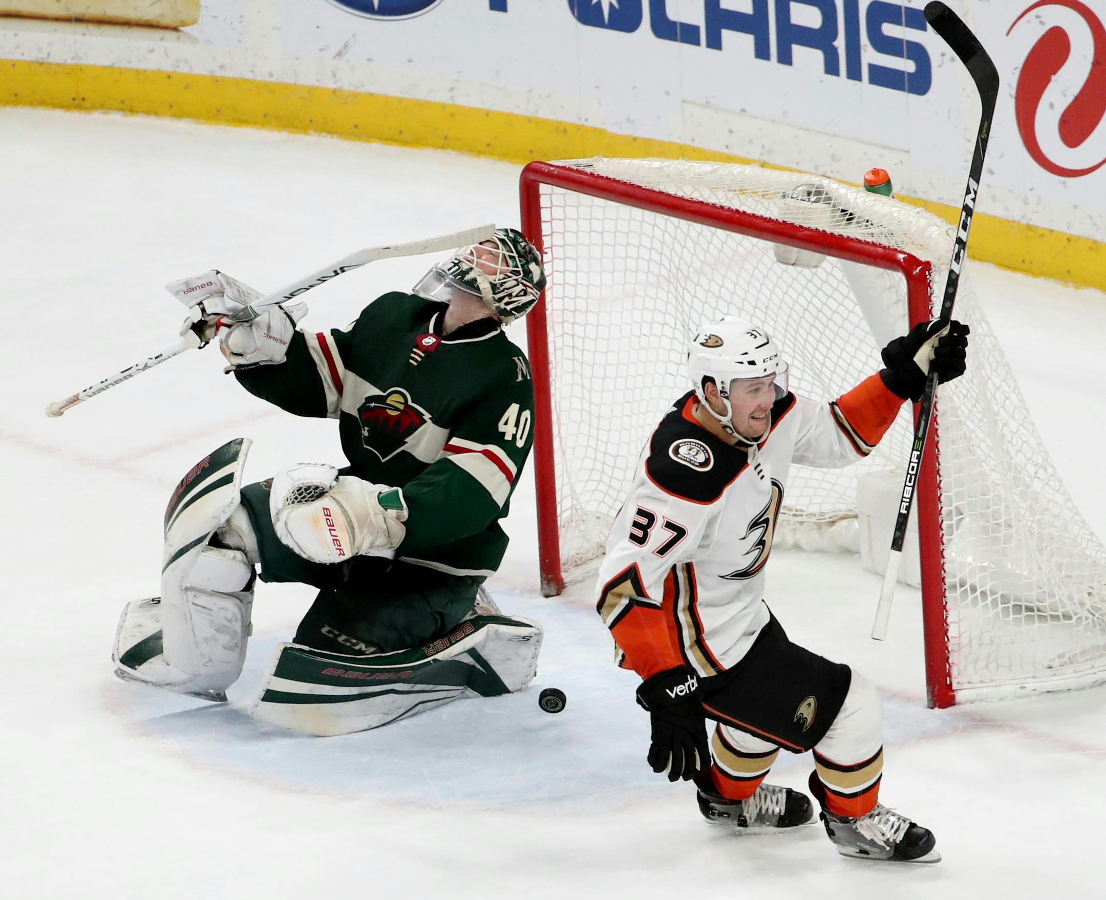 Following a tie in overtime, Minnesota Wild goalie Devan Dubnyk (40) couldn't stop an 11th-round shootout goal by the Anaheim Ducks' Nick Ritchie (37), giving the Ducks a 3-2 win on Saturday, Feb. 17, 2018, at the Xcel Energy Center in St. Paul, Minn. (David Joles/Minneapolis Star Tribune/TNS) ORG XMIT: 1223922