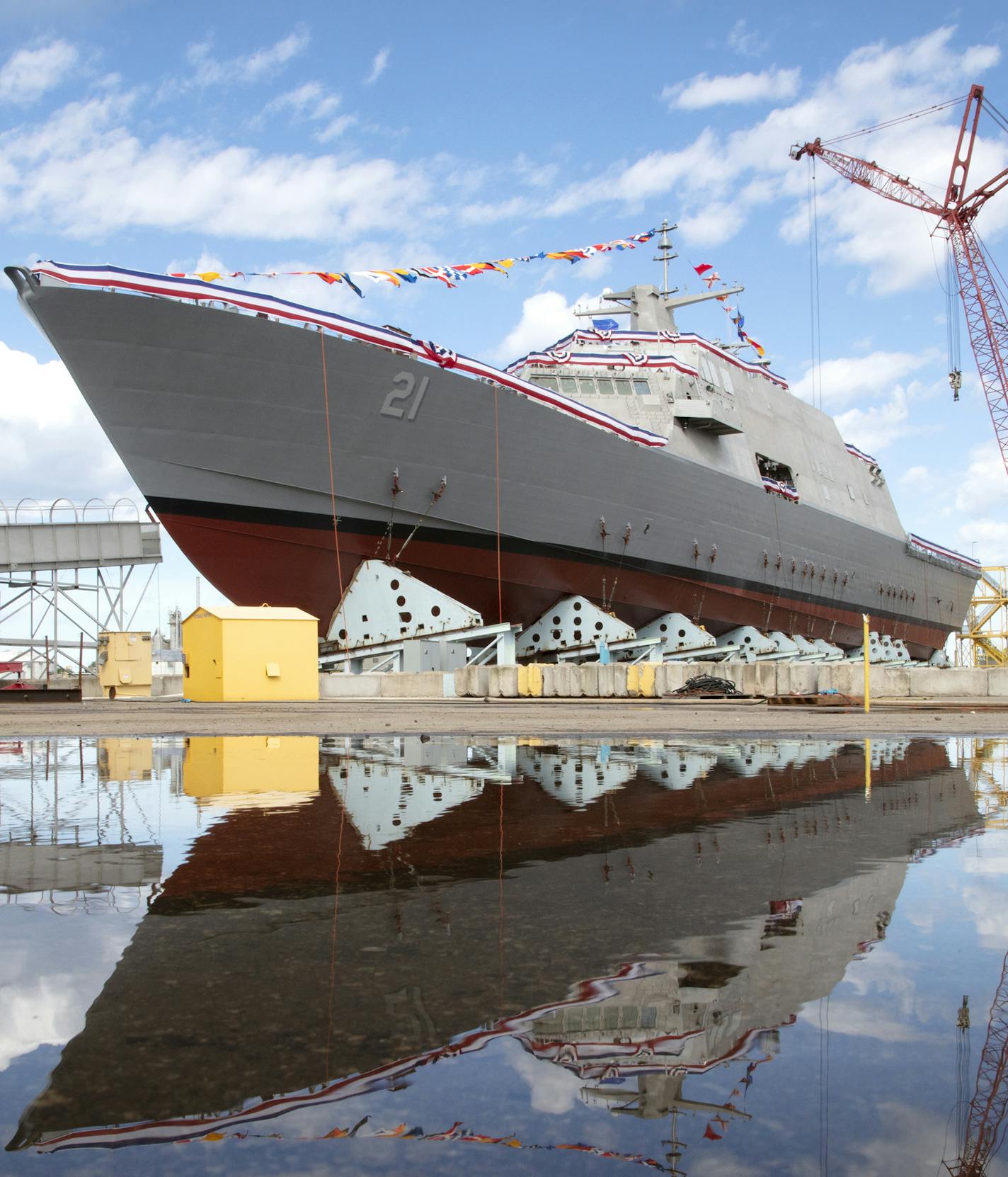 &#x201c;The USS Minneapolis-Saint Paul being moved to its launch site in Marinette, Wis.&#x201d; Photos should be credited to Jennifer Rynda/LCS Team Freedom