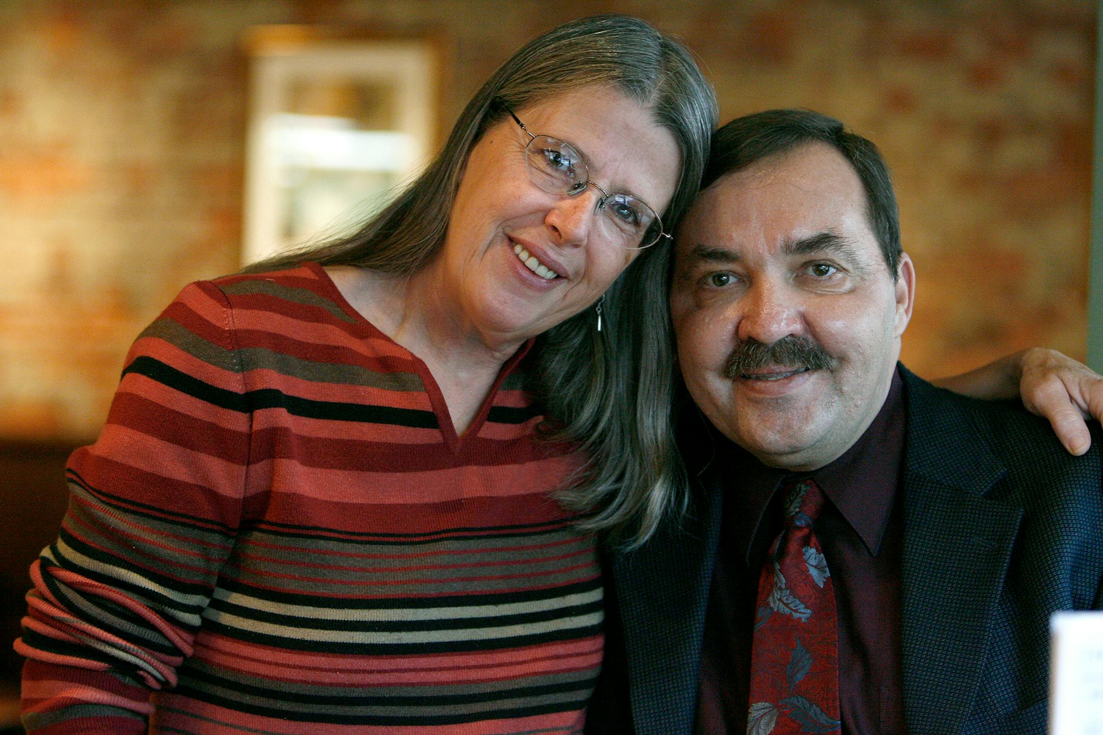 October 10, 1008 - Anoka, MN - Nancy Volk was more than happy to see her friend Dan Heins was doing well after a kidney transplant. Last week, Nancy Volk, owner of the Legal Grounds Cafe in Anoka, donated a kidney to a customer, Dan Heins, at Mayo Clinic. Volk is working two jobs, dodged foreclosure on her home and may lose her cafe. One of her grown daughters was adamantly against her doing the transplant. But it�s something she wanted to do. Meanwhile, Heins has lost both legs to diabetes.