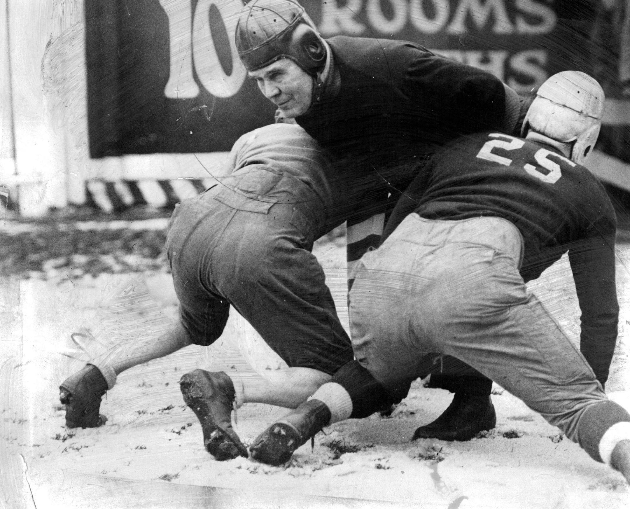 October 26, 1948 Pudge Heffelfinger December 28, 1981 ORG XMIT: MIN2017012409161553