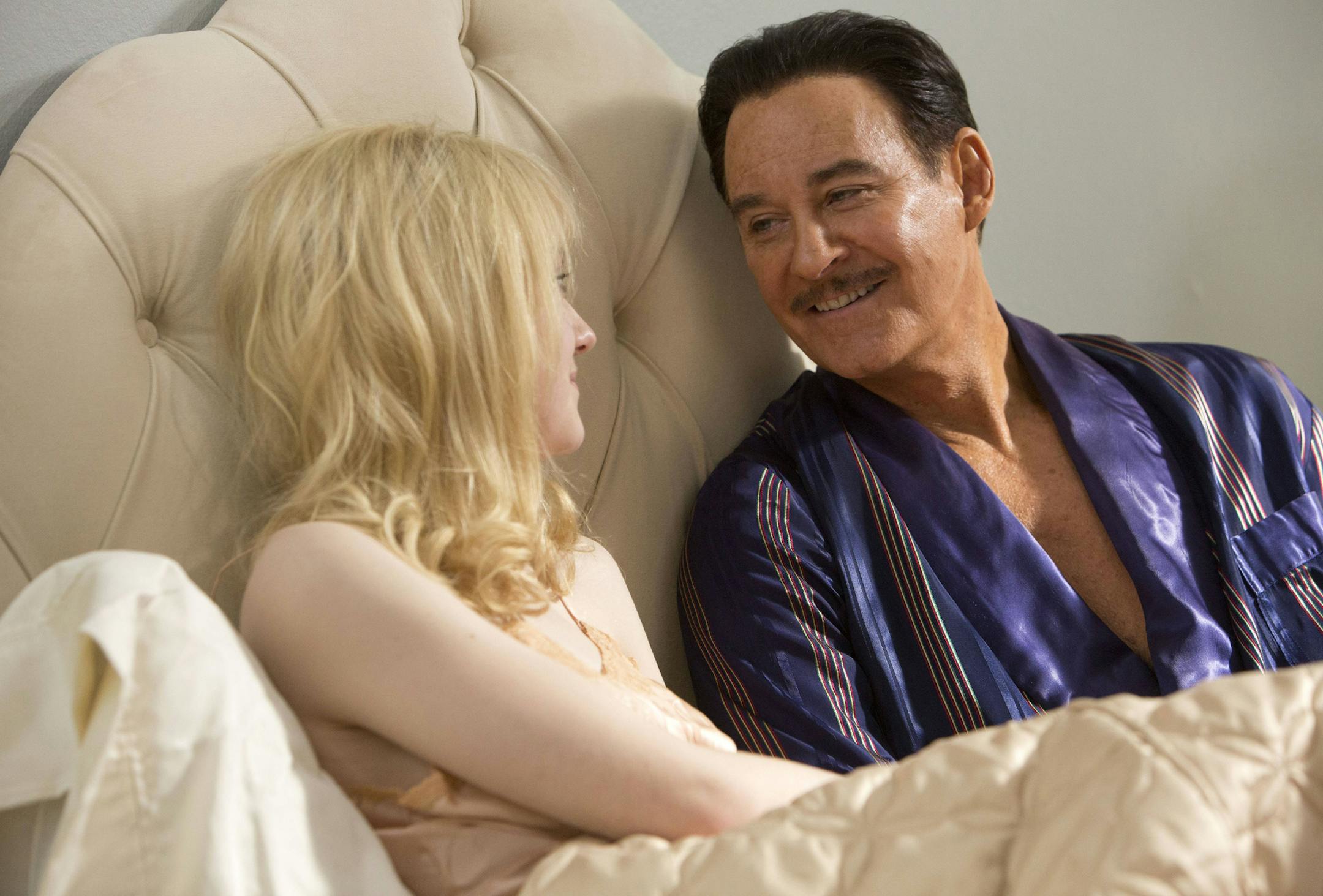 Dakota Fanning and Kevin Kline in "The Last of Robin Hood"