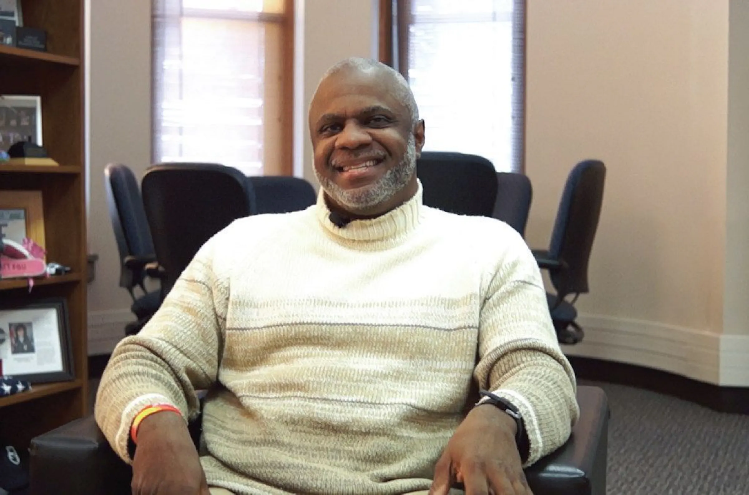 Former senior Minneapolis police official files racial discrimination ...