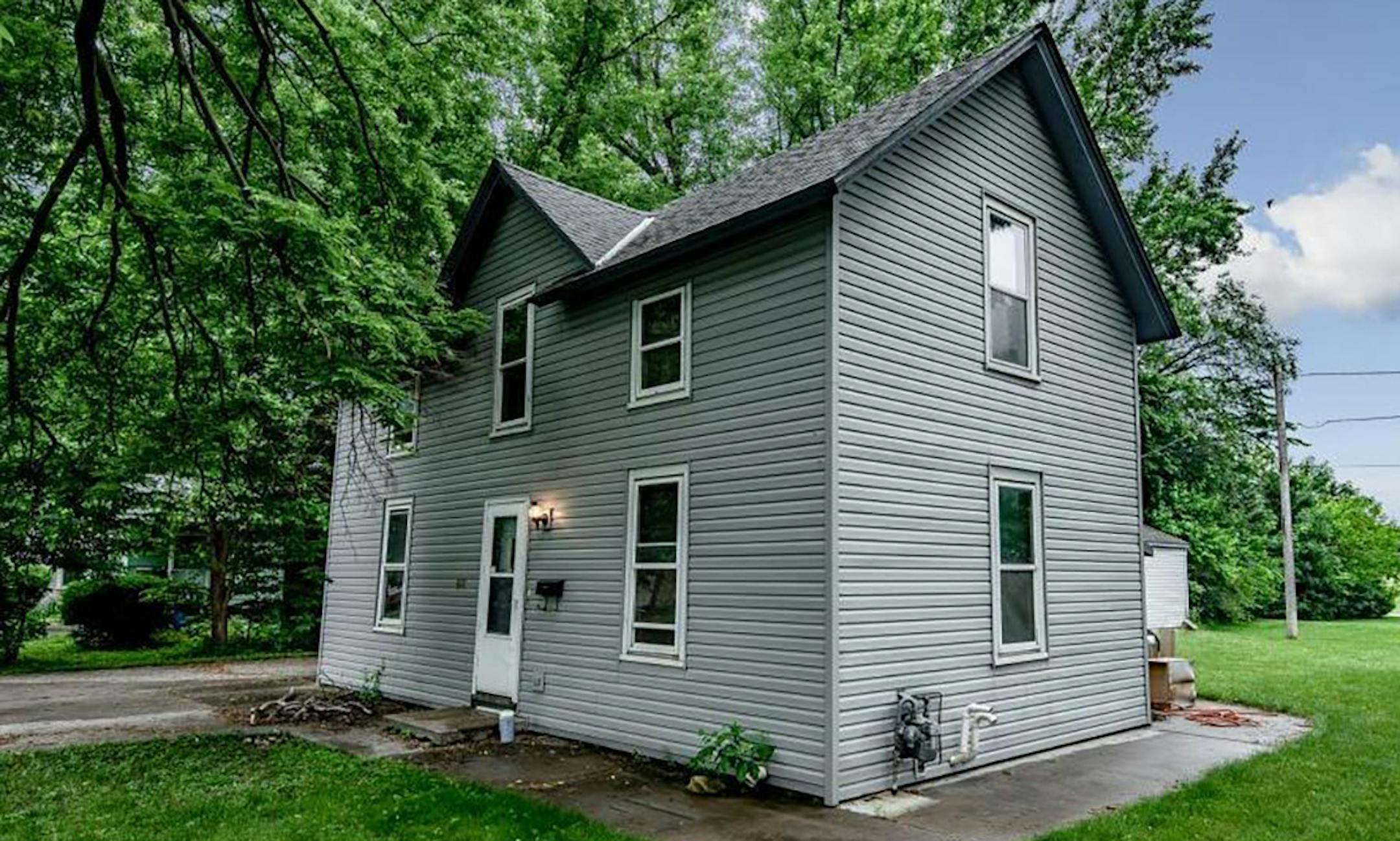 Hastings: Built in 1900, this three-bedroom, one-bath house has 1,022 square feet.