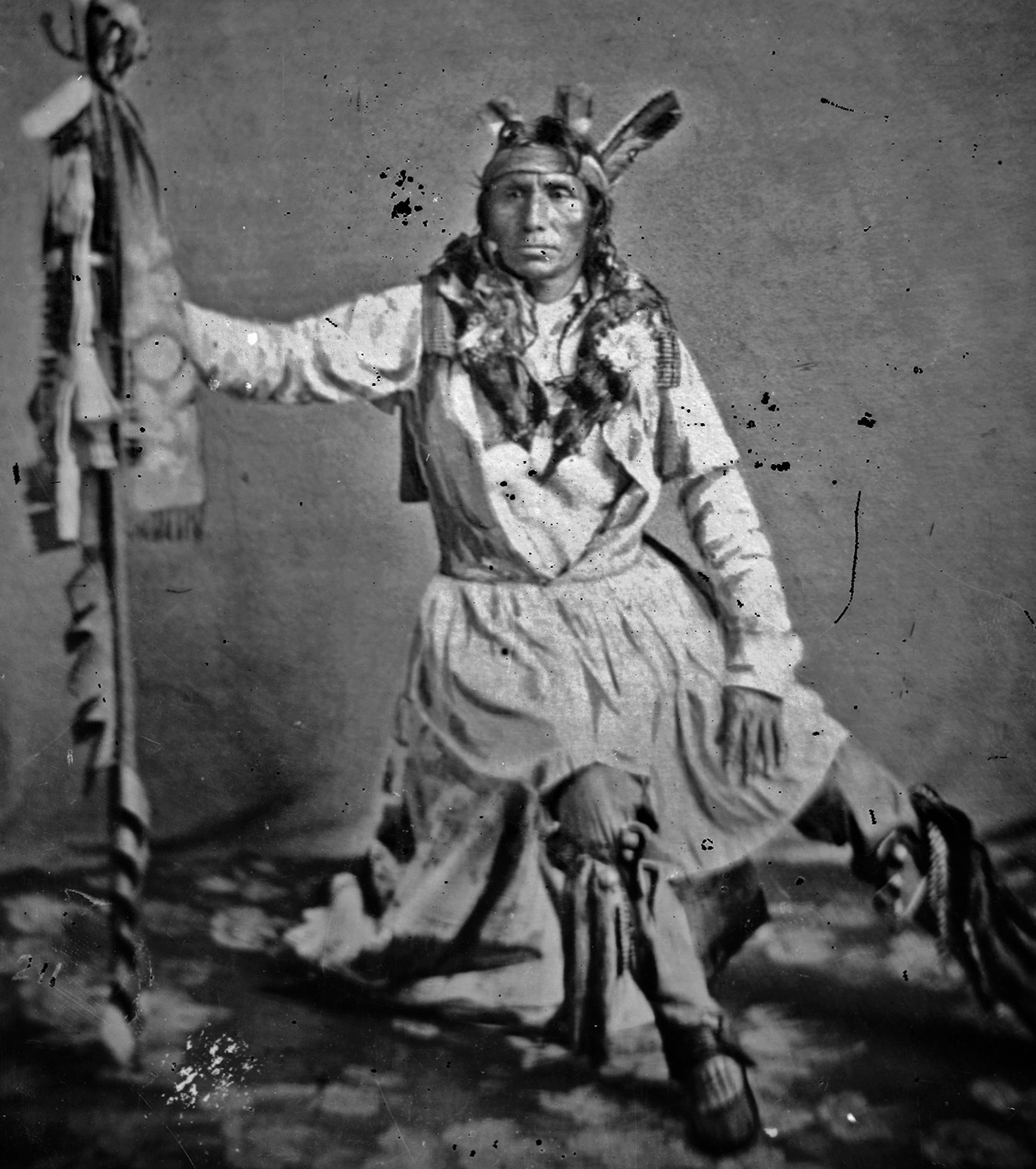 Portrait of Little Crow in Washington D.C. 1858.] Photo: National Anthropological Archives, Smithsonian Institution ORG XMIT: MIN1208101502140118 ORG XMIT: MIN1208141449401399