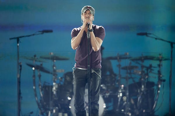 Enrique Iglesias performs at the Target Center on February 21, 2015.