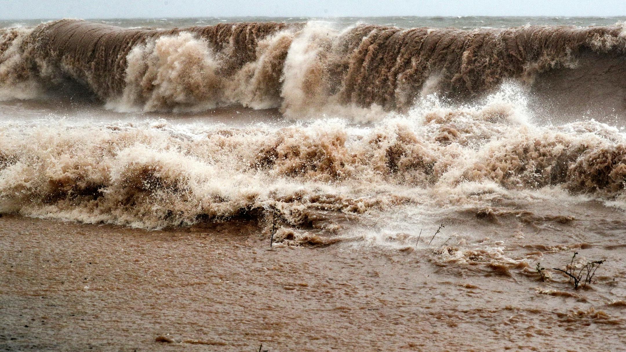 Large waves crash on Lake Superior at Brighton Beach during Wednesday's storm in Duluth. --- Clint Austin / caustin@duluthnews.com