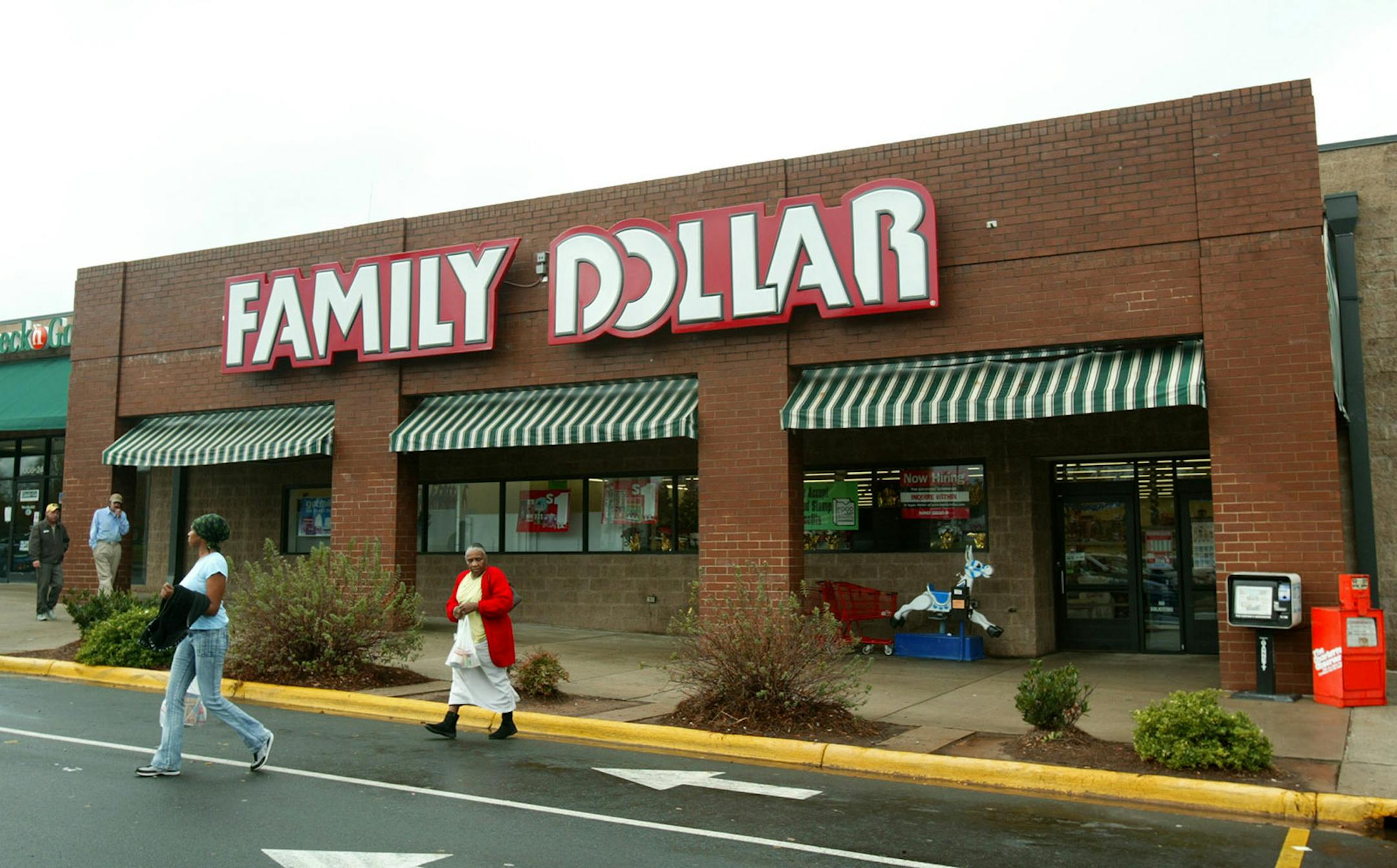 Some Family Dollars in the Twin Cities are closing, but the plan is to reopen as Dollar Generals. (AP file photo)