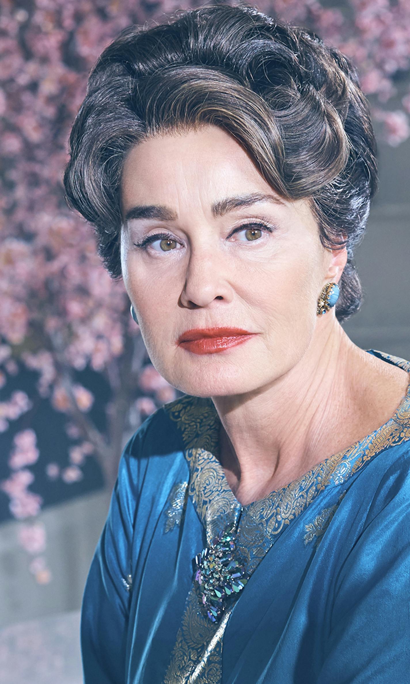 FEUD: BETTE & JOAN -- Pictured: Jessica Lange as Joan Crawford. CR: Kurt Iswarienko/FX