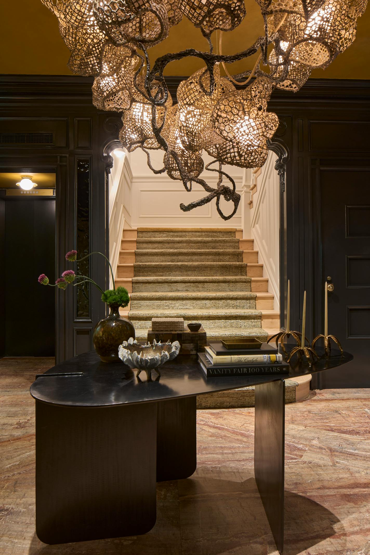 In an image provided by her firm, the entry foyer at this spring's Kips Bay Decorator Show House, decorated by Elizabeth Graziolo. In the three years since she started Yellow House Architects, Graziolo has developed a busy practice devoted to high-end residential design in a style she calls "clean classicism" — buildings that take traditional forms but eschew excessive ornamentation. (Evan Joseph/Yellow House Architects via The New York Times) — NO SALES; FOR EDITORIAL USE ONLY WITH DESIGN ARCHITECT by MARGOLIES of AUG. 31, 2023. ALL OTHER USE PROHIBITED. —