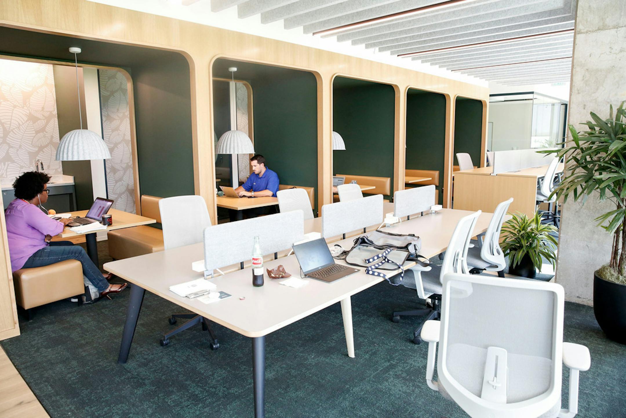 CBRE is joining with other workplace providers to make changes to its year-old Hana coworking operation in Dallas.