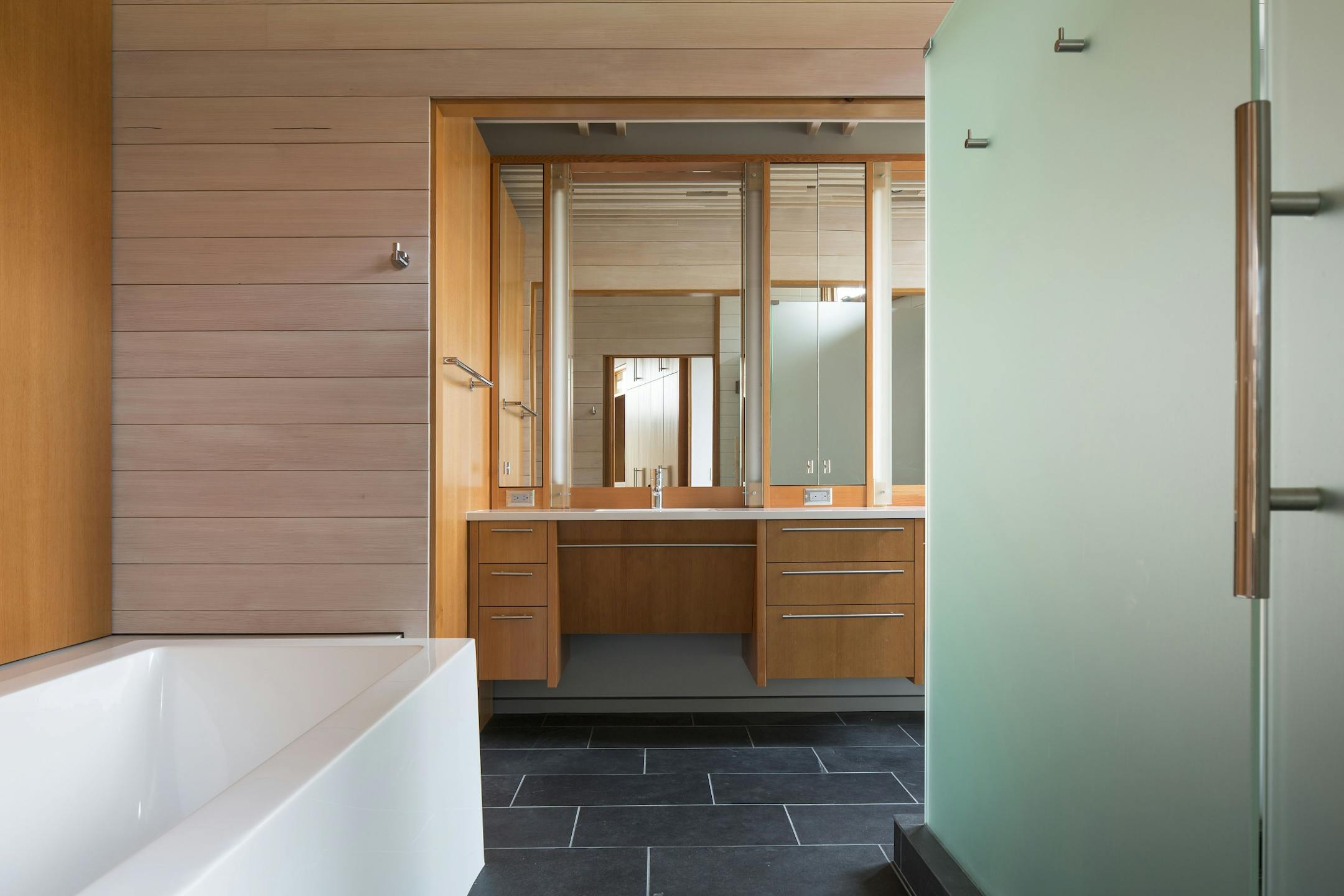 Troy Thies Master bath, Home of the Month, Lake of the Isles