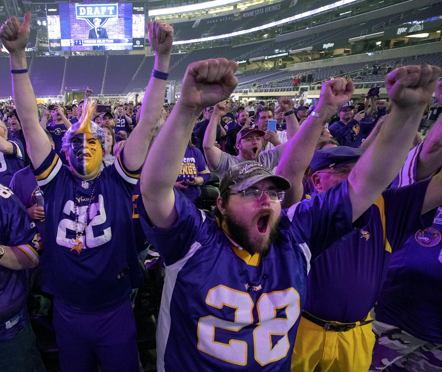 Vikings fans reacted after the team selected North Carolina State offensive lineman Garrett Bradbury with their first pick of the 2019 draft. ] CARLOS GONZALEZ &#x2022; cgonzalez@startribune.com &#x2013; Minneapolis, MN &#x2013; April 25, 2019, U.S. Bank Stadium, NFL Draft Night, Minnesota Vikings draft party