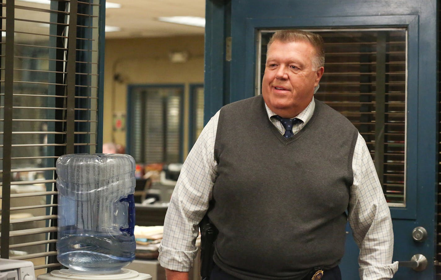 BROOKLYN NINE-NINE -- "Honeymoon" Episode 601 -- Pictured: Joel McKinnon Miller as Scully -- (Photo by: Vivian Zink/NBC) ORG XMIT: Season:6