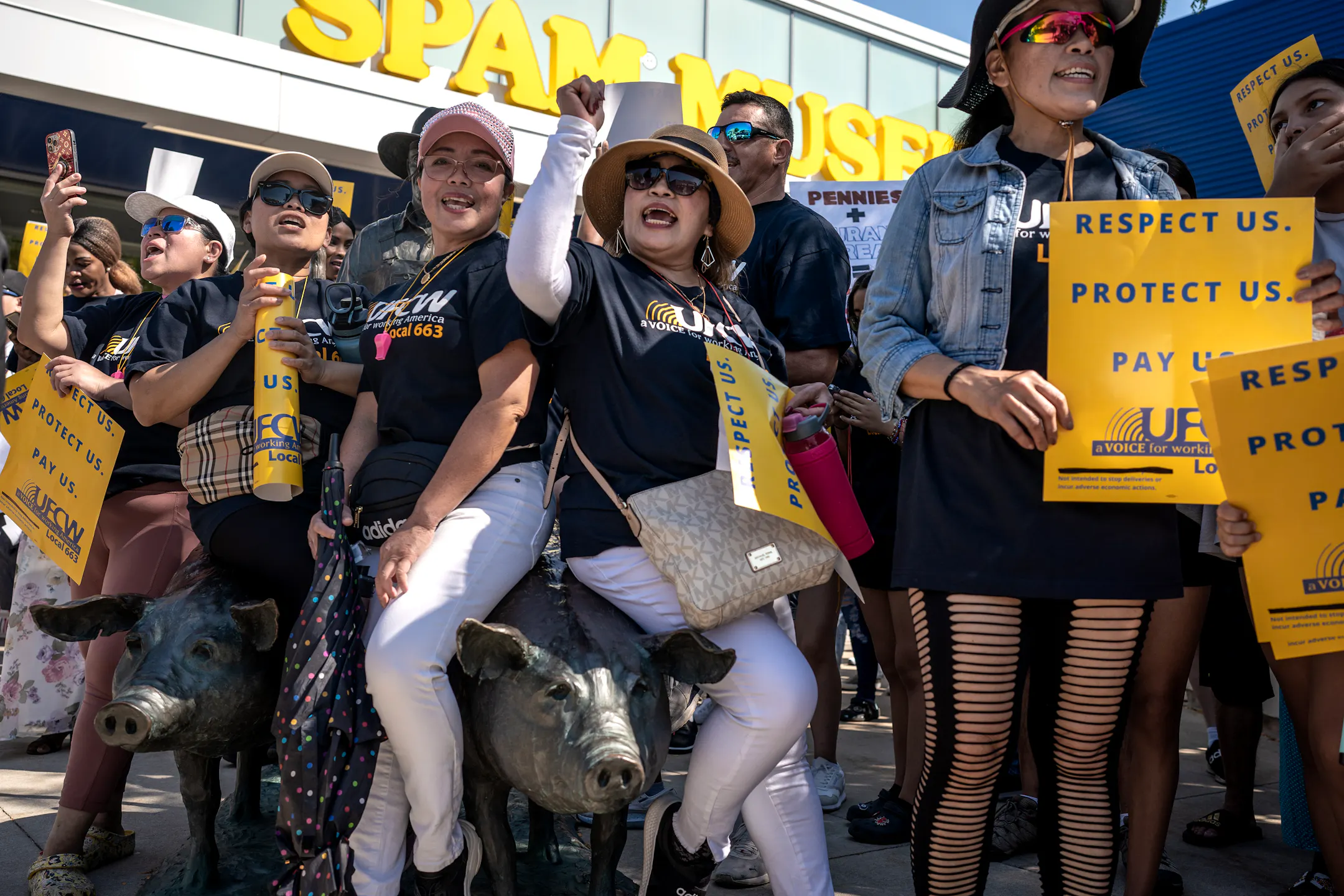 Nearly four decades after infamous strike, Hormel workers in Austin ...
