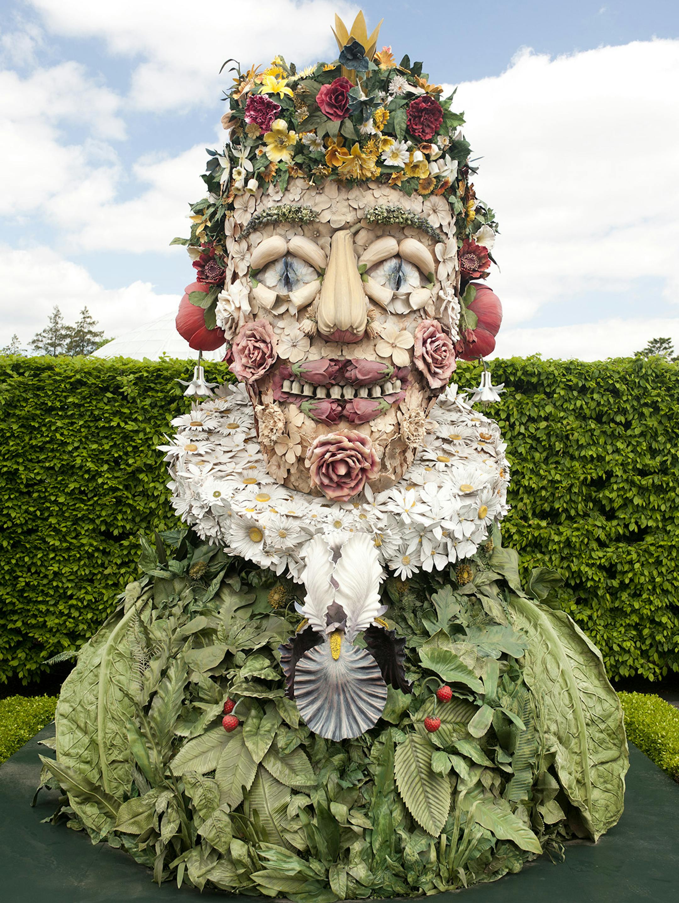 Philip Haas, Spring. Painted fiberglass sculpture in situ at The New York Botanical Garden, 2013. Courtesy The New York Botanical Garden.