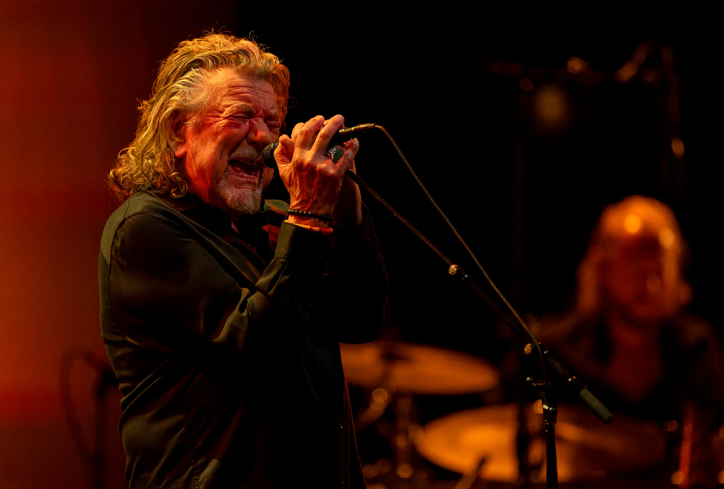 Robert Plant performs unforgettable show with unfamiliar tunes and a few Led Zeppelin songs