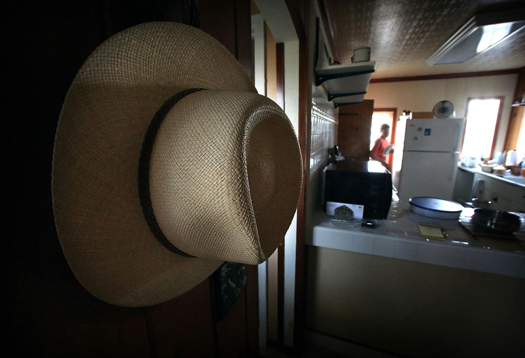 Norma Stenslie and her husband, Jim, left their home in the oil region for a small, quiet town. The couple owned a cabin on the banks of Lake Sakakawea near New Town: ‚ÄúIt was heaven. Now all we see is oil derricks and flares.‚Äù ] (JIM GEHRZ/STAR TRIBUNE) / December 10, 2013, Williston/Napoleon, ND ‚Äì BACKGROUND INFORMATION- PHOTOS FOR USE IN FIFTH PART OF NORTH DAKOTA OIL BOOM PROJECT: While many have migrated to the Bakken oil fields in sea