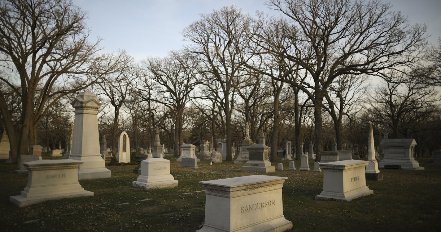 The Sanderson family monument that sits on a hill overlooking Lake Calhoun (Bde Maka Ska). ] JEFF WHEELER &#x2022; jeff.wheeler@startribune.com On May 12, Minnesota Opera will debut its production of "Thais," an 1894 opera written for famed soprano Sibyl Sanderson, who died in Paris in 1903 but is buried at Lakewood Cemetery in Minneapolis. Sanderson, born in California, became an international opera star and ultimately the muse of composer Massenet, who wrote "Thais" specifically for her. Her g