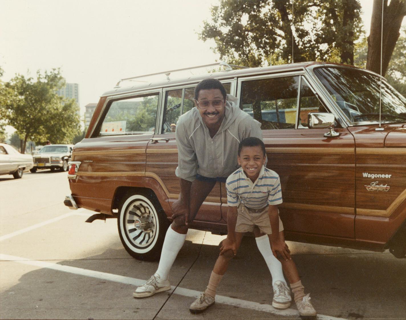 Chuck Foreman and son Jay, Lake Calhoun, about 1983 ORG XMIT: Digital Documentation Image