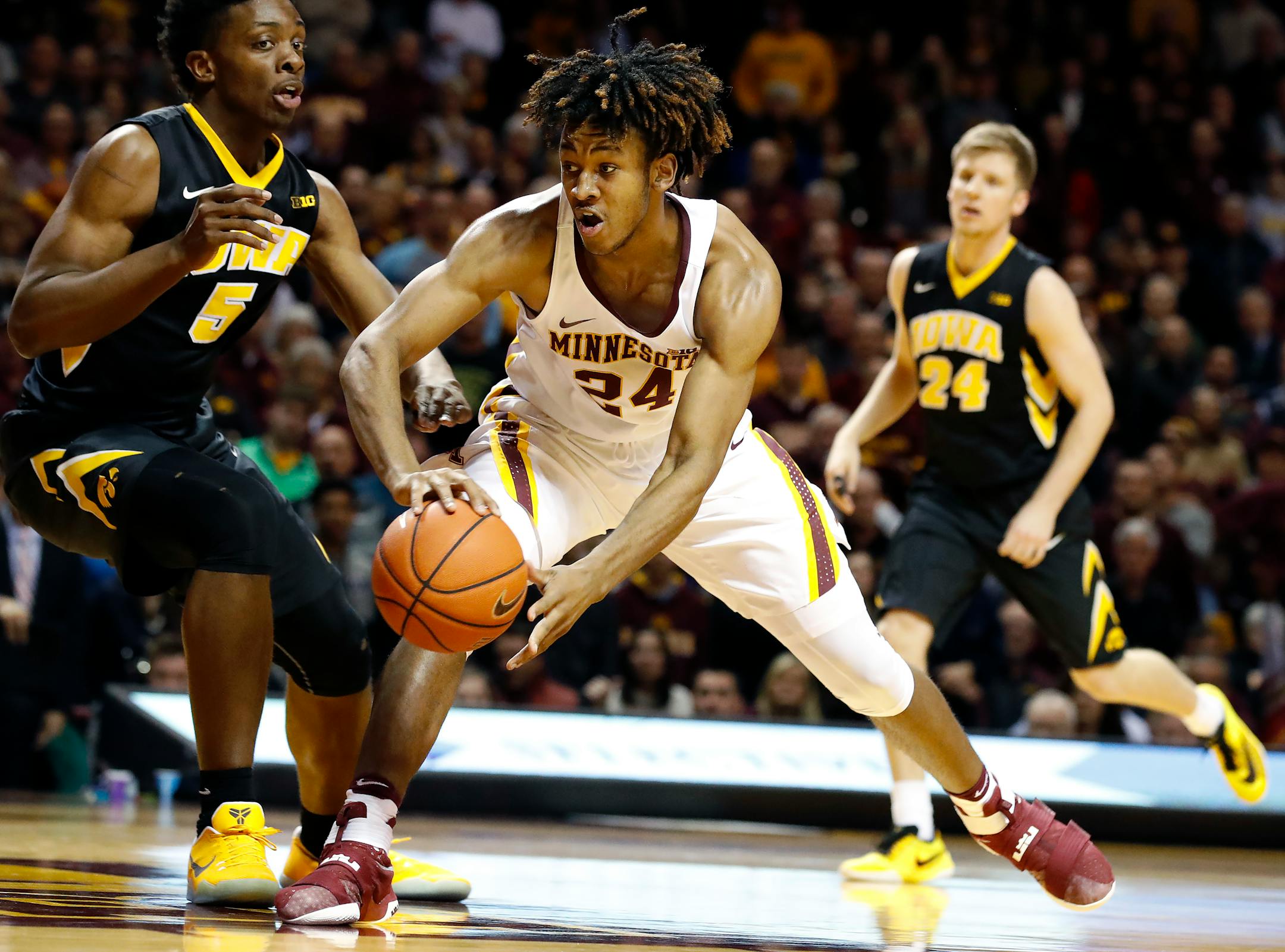 Gophers freshman forward Eric Curry