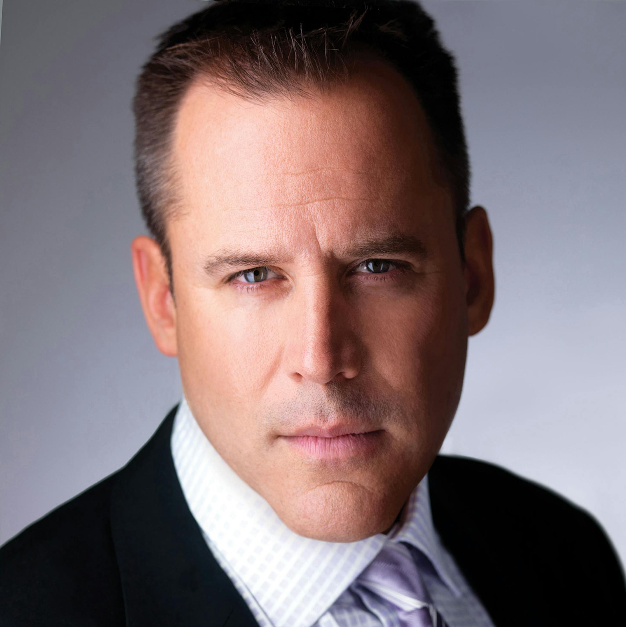 credit: Peter Hurley Vince Flynn, writer ORG XMIT: MIN2013061908480820 ORG XMIT: MIN1306201234198769