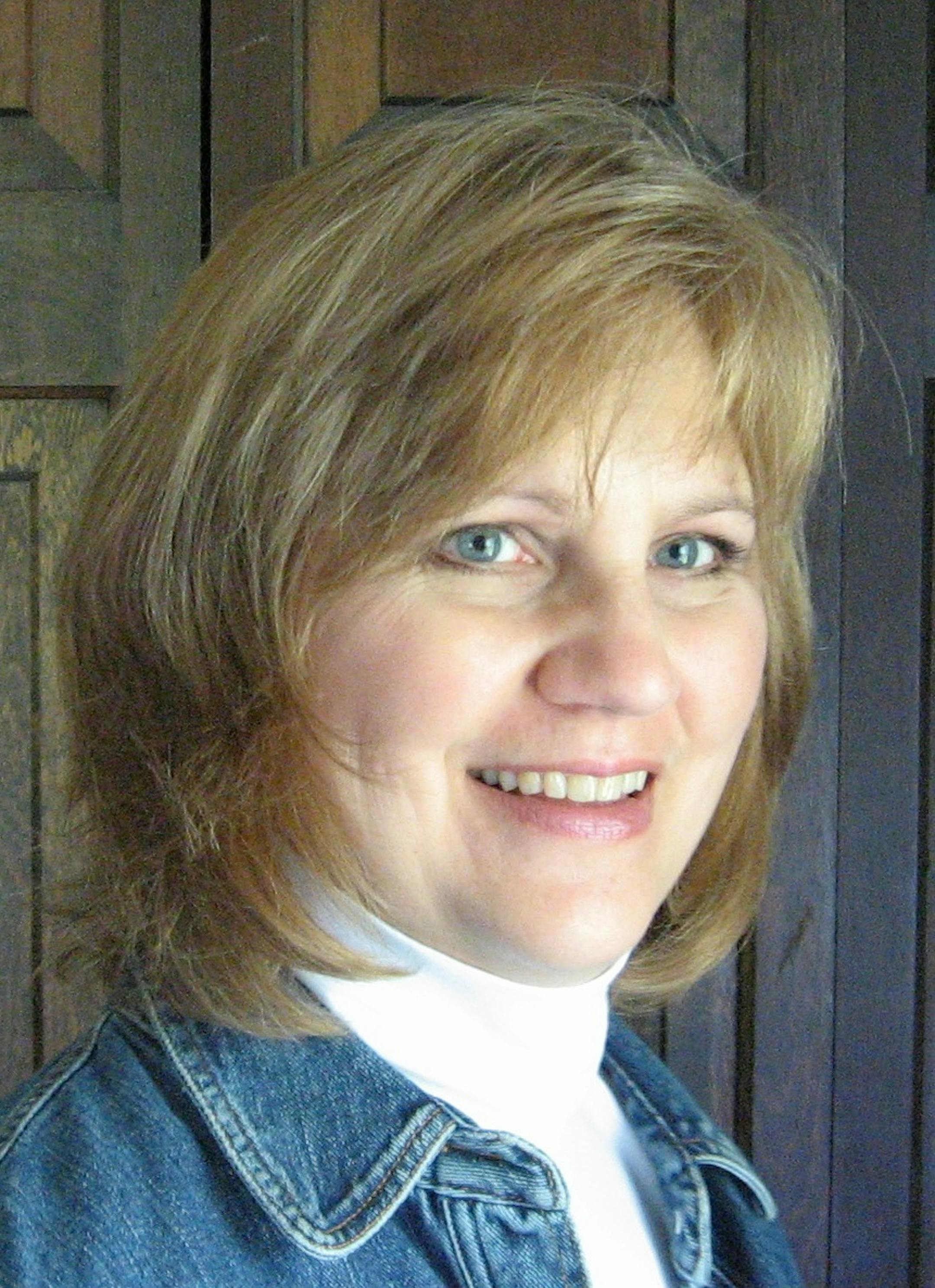 Author Lynne Jonell