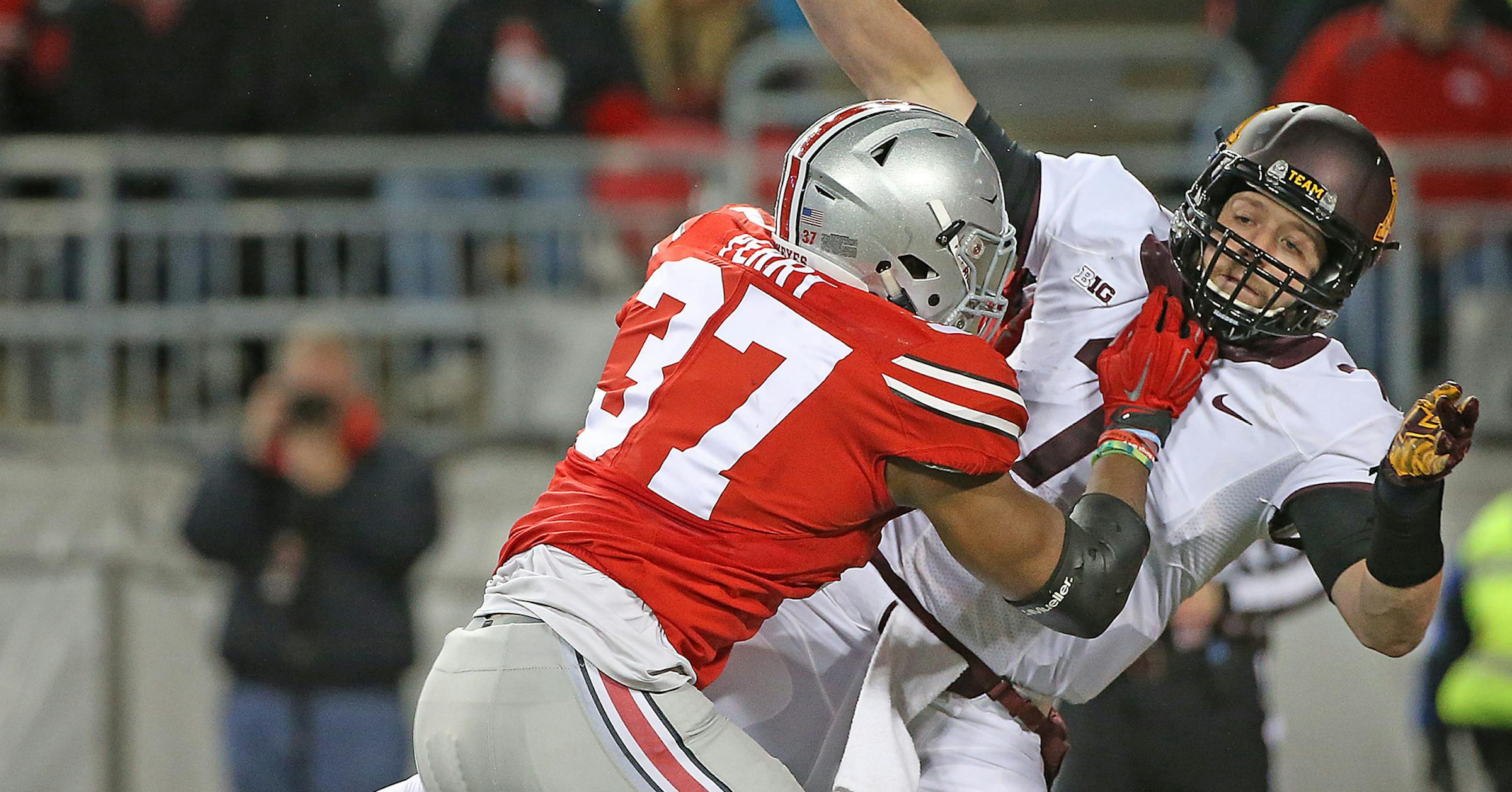 Gophers take Ohio State's best shot, go down fighting