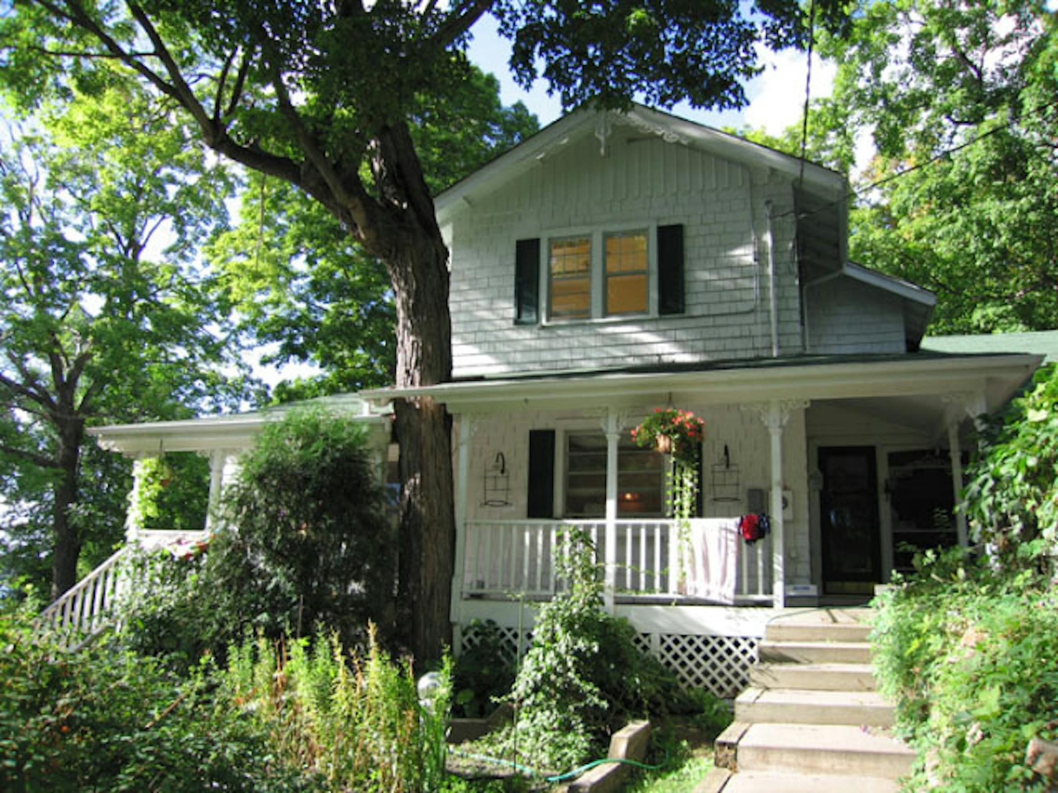 The Melvin's second home on Lake Minnetonka