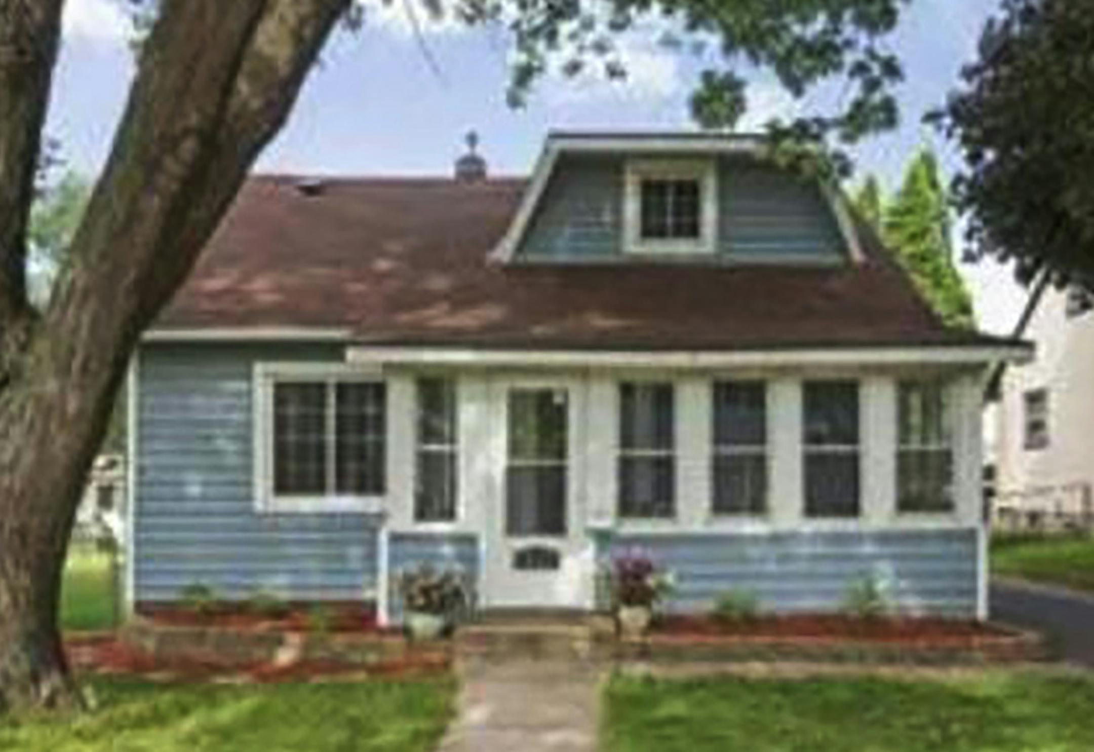 St. Paul
Built in 1923, this four-bedroom, three-bath house located in the Greater East Side neighborhood has 1,457 square feet and features two bedrooms and a full bath on the upper and main levels, hardwood floors, three-season porch, full finished basement, deck and two-car detached garage. Listed by Todd Harrington, Reallty Group LLC, 952-388-9002.