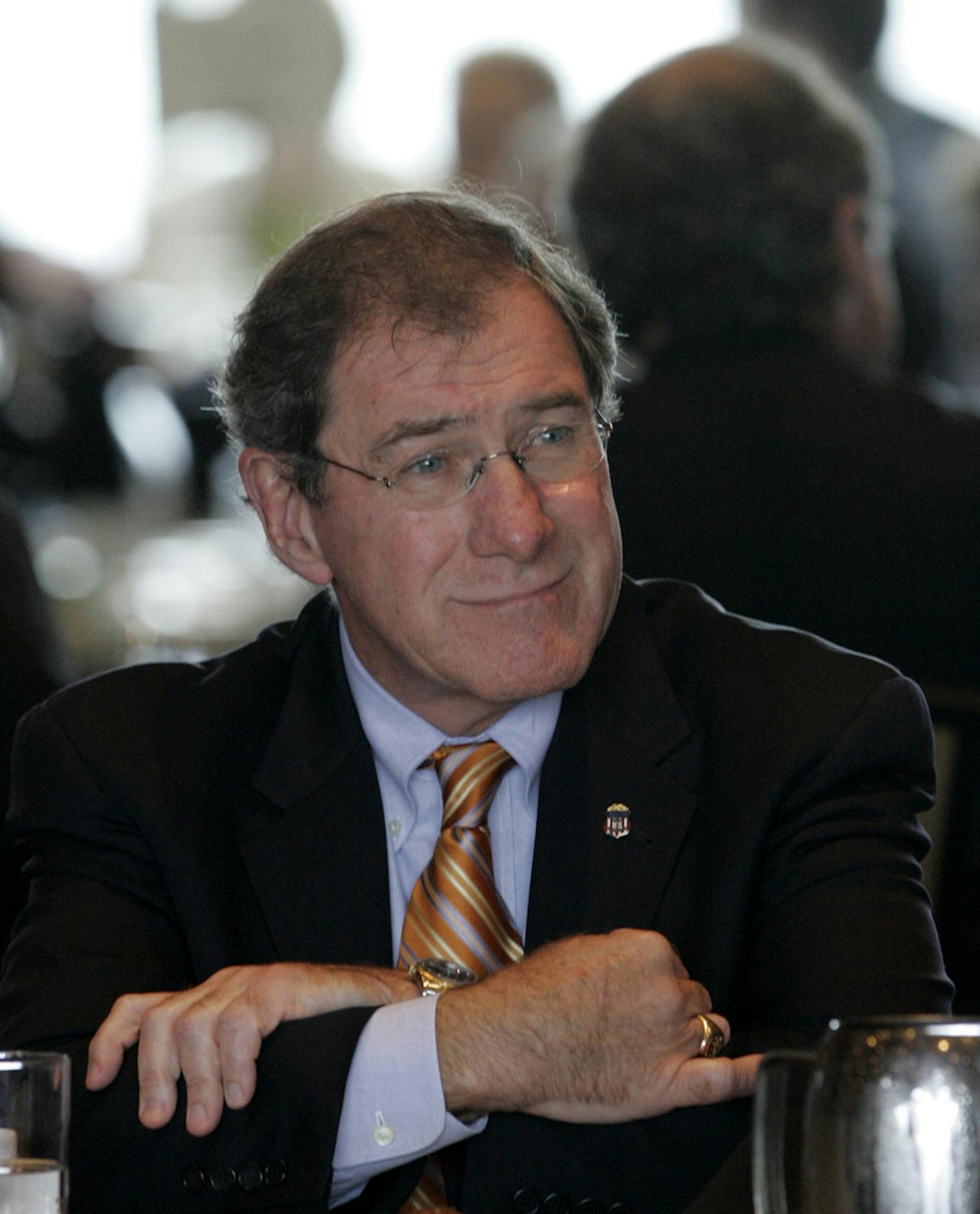 Former U.S. Attorney Tom Heffelfinger at annual meeting of the Hennepin County Bar Association in Minneapolis in 2007. (AP Photo/Ann Heisenfelt) ORG XMIT: MNAH103