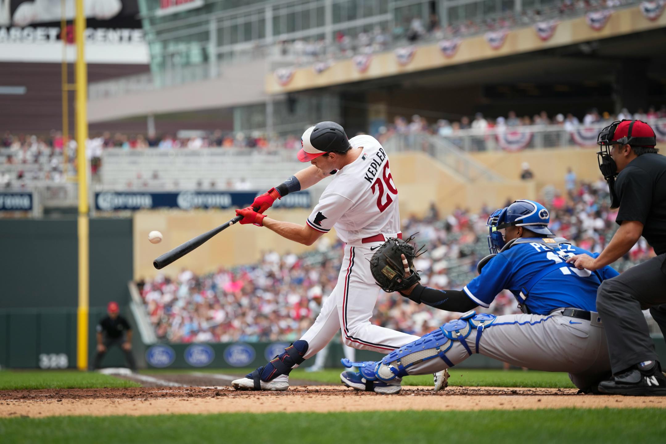 Minnesota Twins right fielder Max Kepler (26) hits a three-run home run in the third inning.