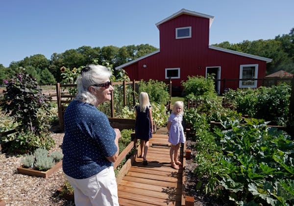 Brainerd area garden grows into destination for locals and tourists alike