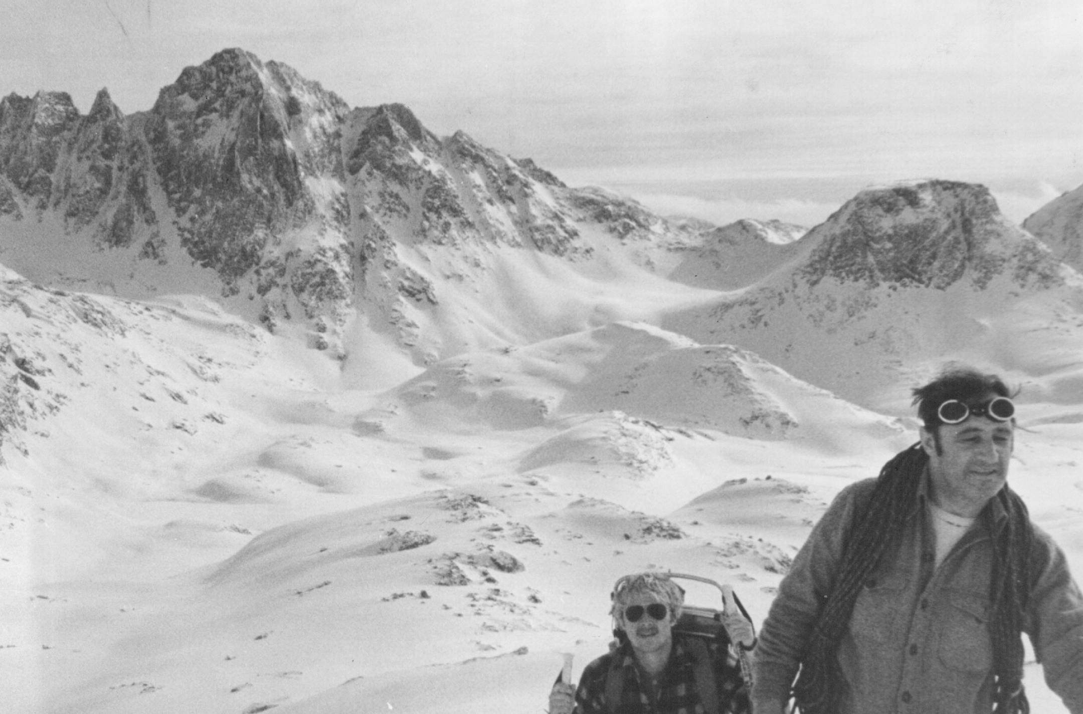 January 28, 1978: Jim Klobuchar, front, and Rod Wilson snowshoed up Fremont Peak gully.