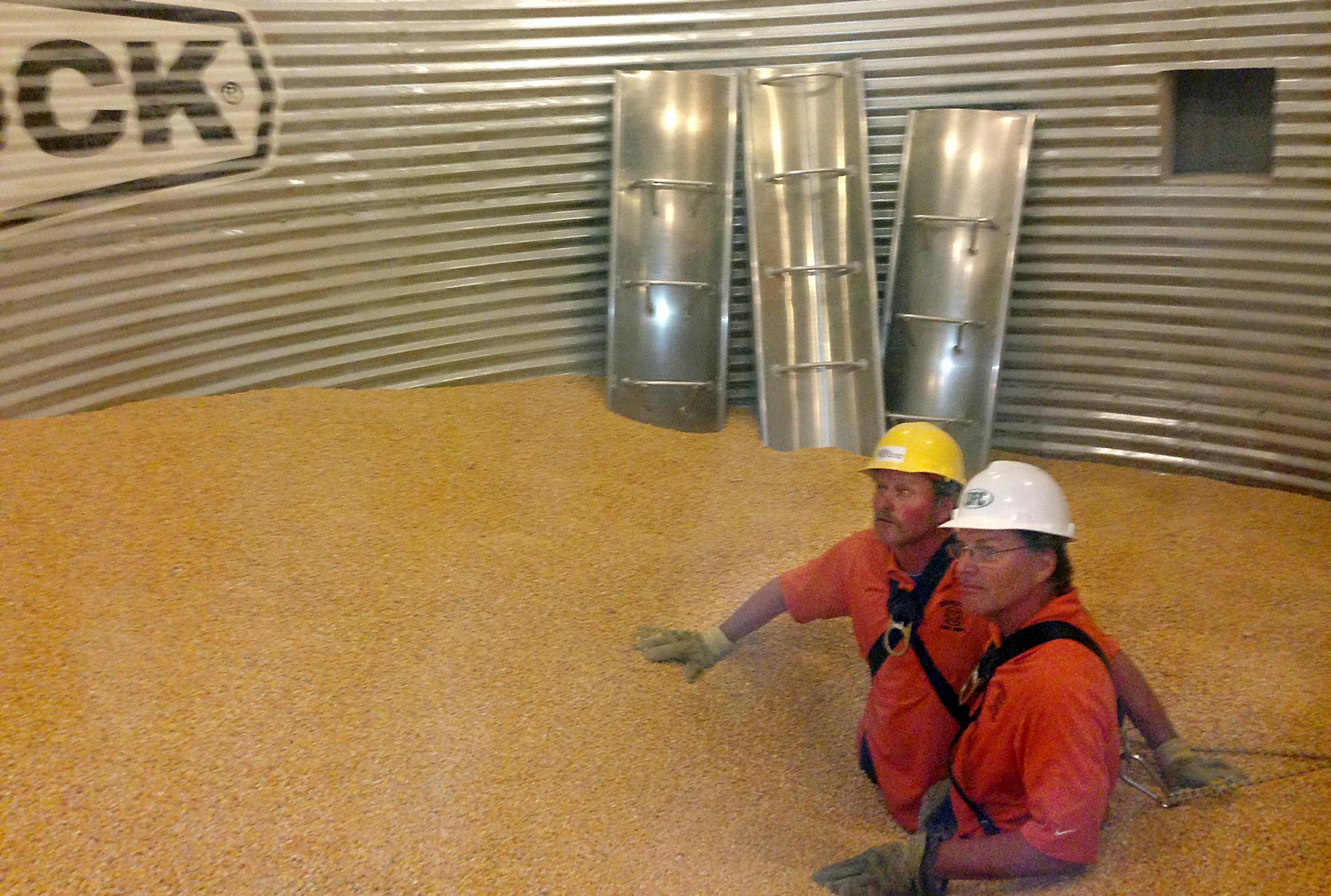 Volunteer firefighters from Dumont staged a grain bin rescue at his training center in Elbow Lake, Minn on Thursday. ] MAYA RAO/STAR TRIBUNE