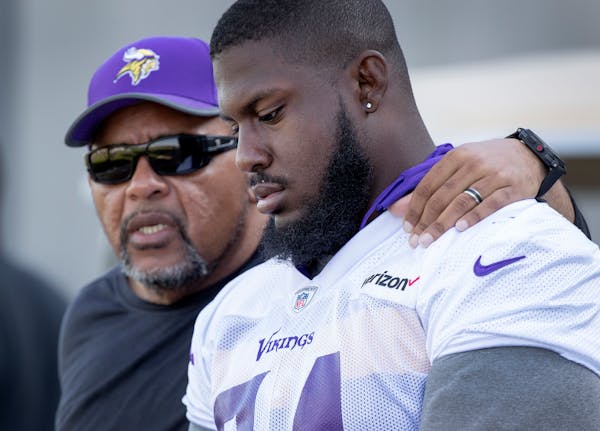 Souhan: Vikings' 'Rushmen' are a tribute to defenders past and present
