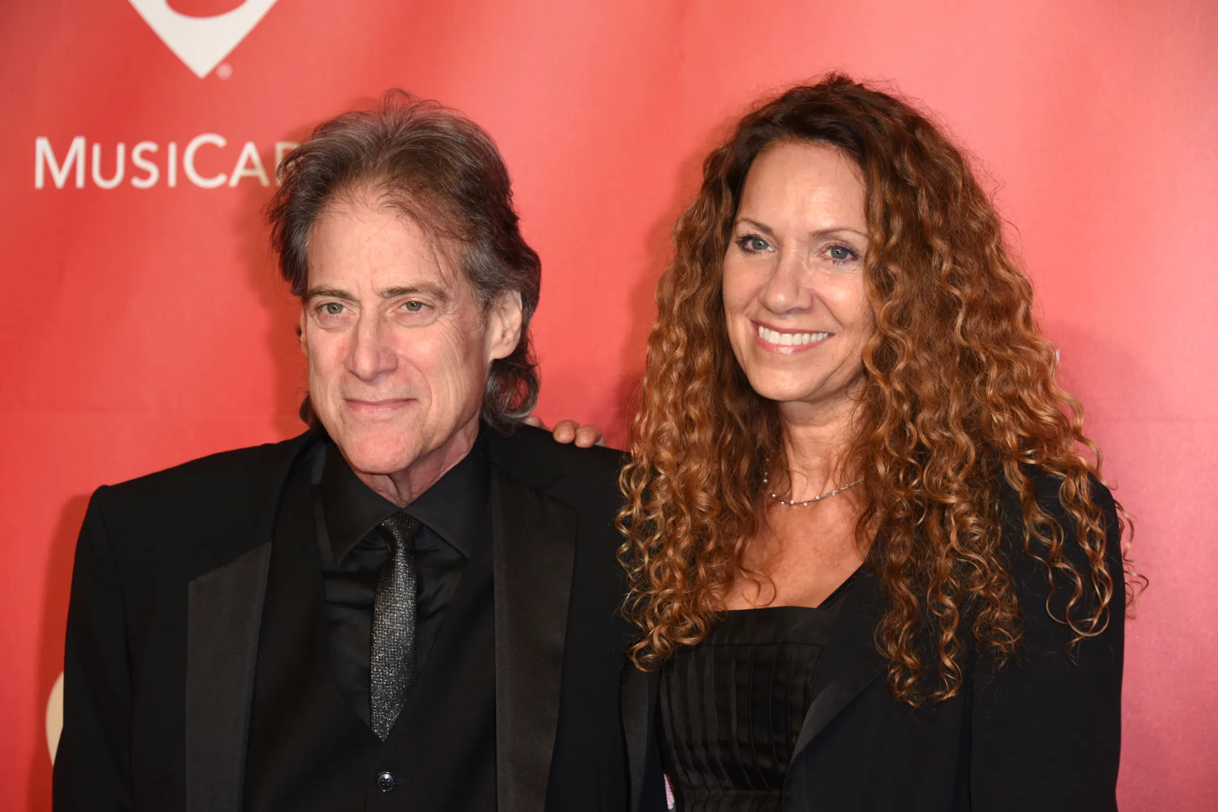 Comedian Richard Lewis laid to rest in Roseville