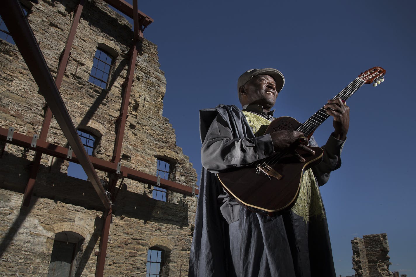 Guitarist Siama Matuzungidi has gone from playing traditional soukous in rural Congo to becoming a nationally recognized musician living in the Twin Cities, where he received a 2014 McKnight Foundation grant.