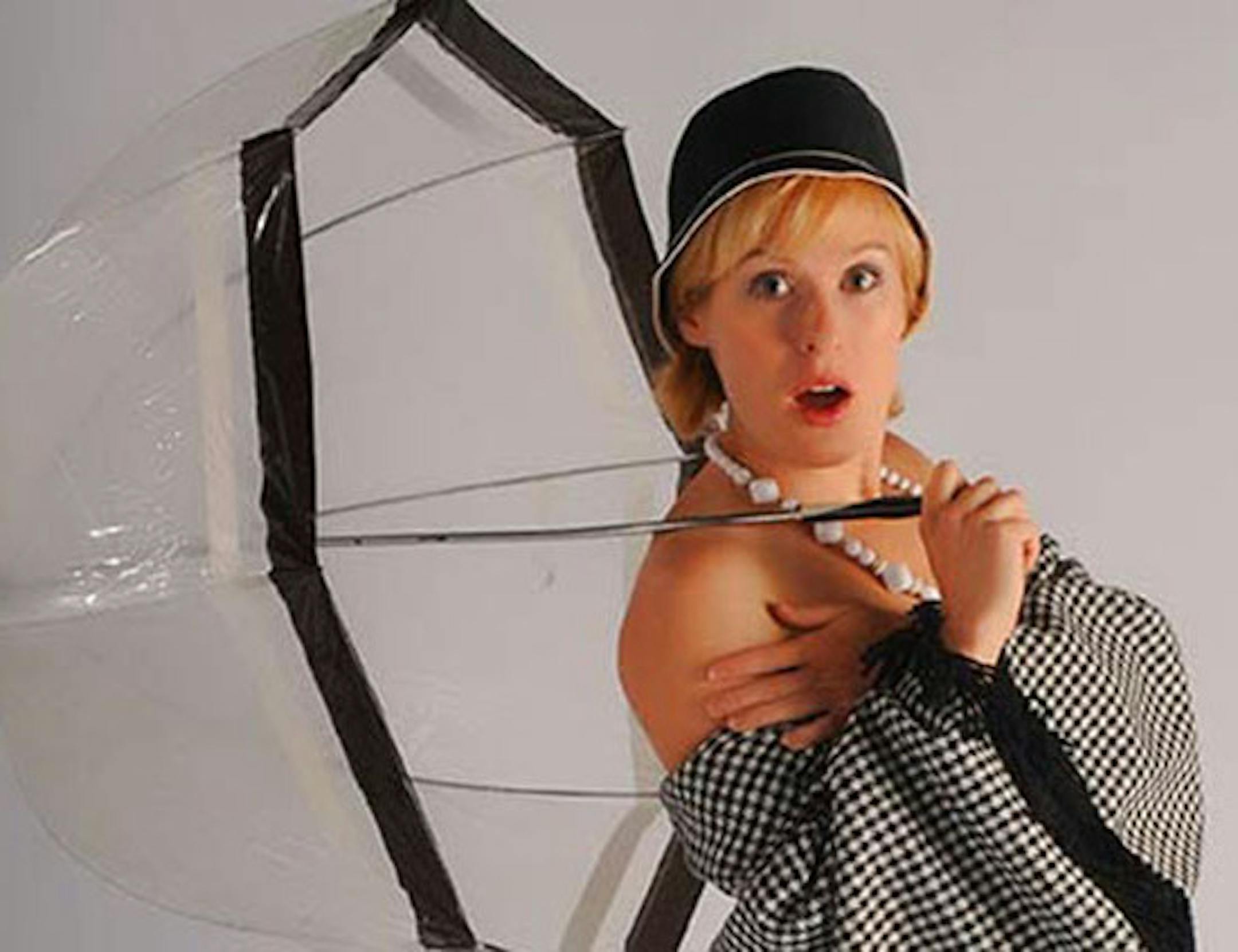 Fringe festival 2013: Fashion Risk or the Accidental Nudist, Natalie Rae Wass. ORG XMIT: MIN1307241341341949