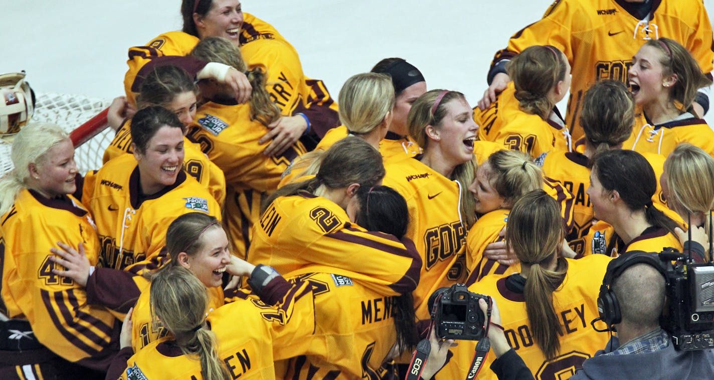 Frozen Four championship game - Minnesota Gophers vs. Boston University (BU) Terriers. Minnesota won 6-3. Gophers celebrated at the final horn. (MARLIN LEVISON/STARTRIBUNE(mlevison@startribune.com (cq program)