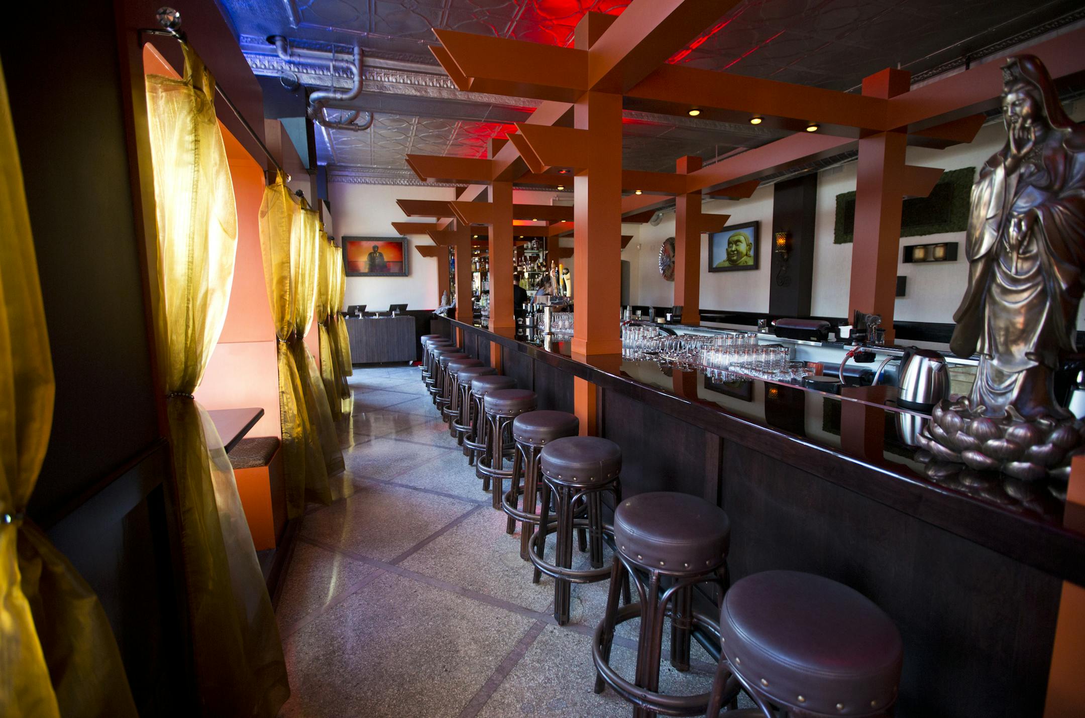 The 56 foot bar at Buddha on Eat Street on Tuesday, September 24, 2013, in St. Paul, Minn. ] (RENEE JONES SCHNEIDER • reneejones@startribune.com)