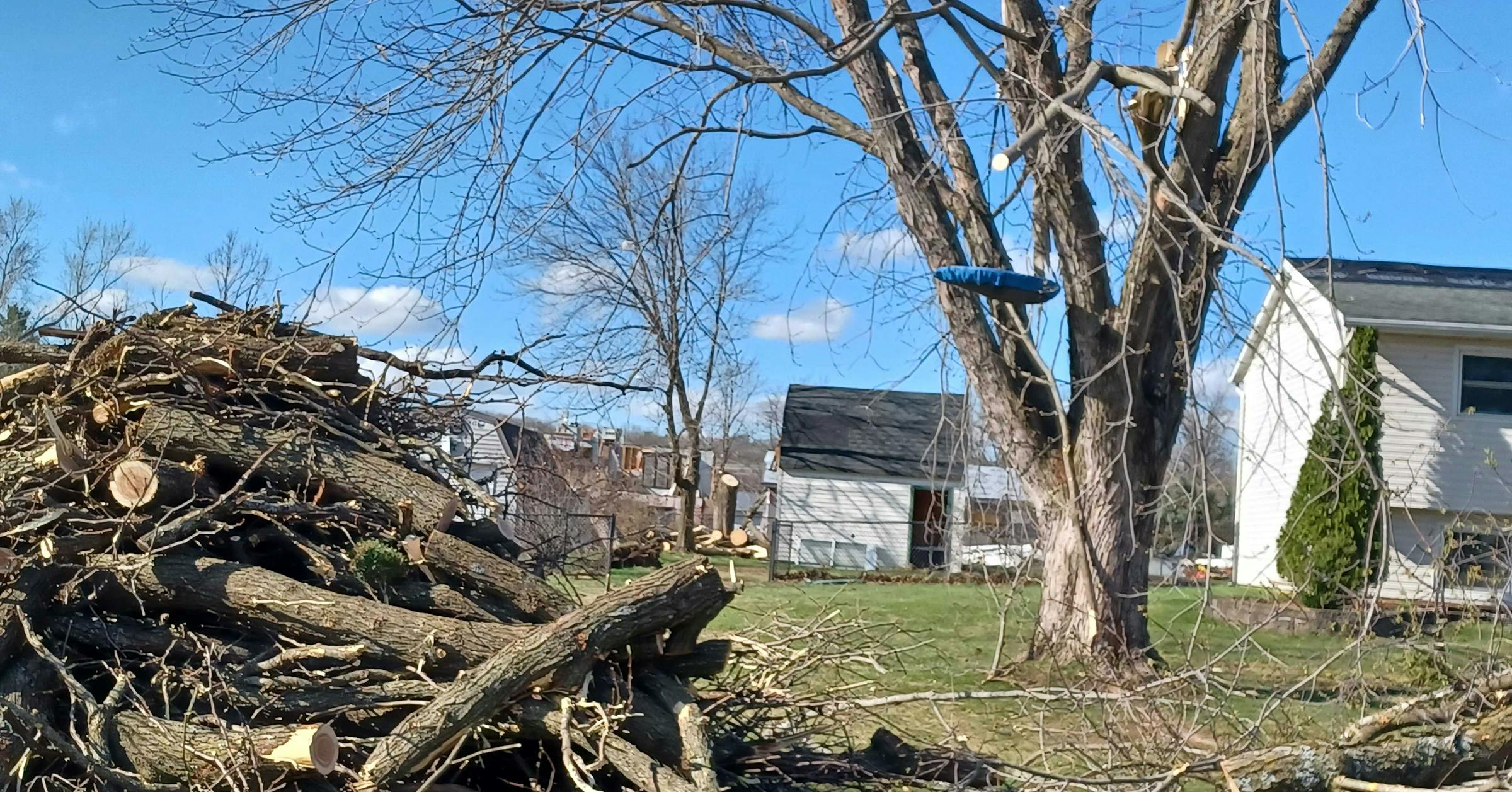 Minnesotans band together after tornadoes wreck parts of Rochester area - Star Tribune