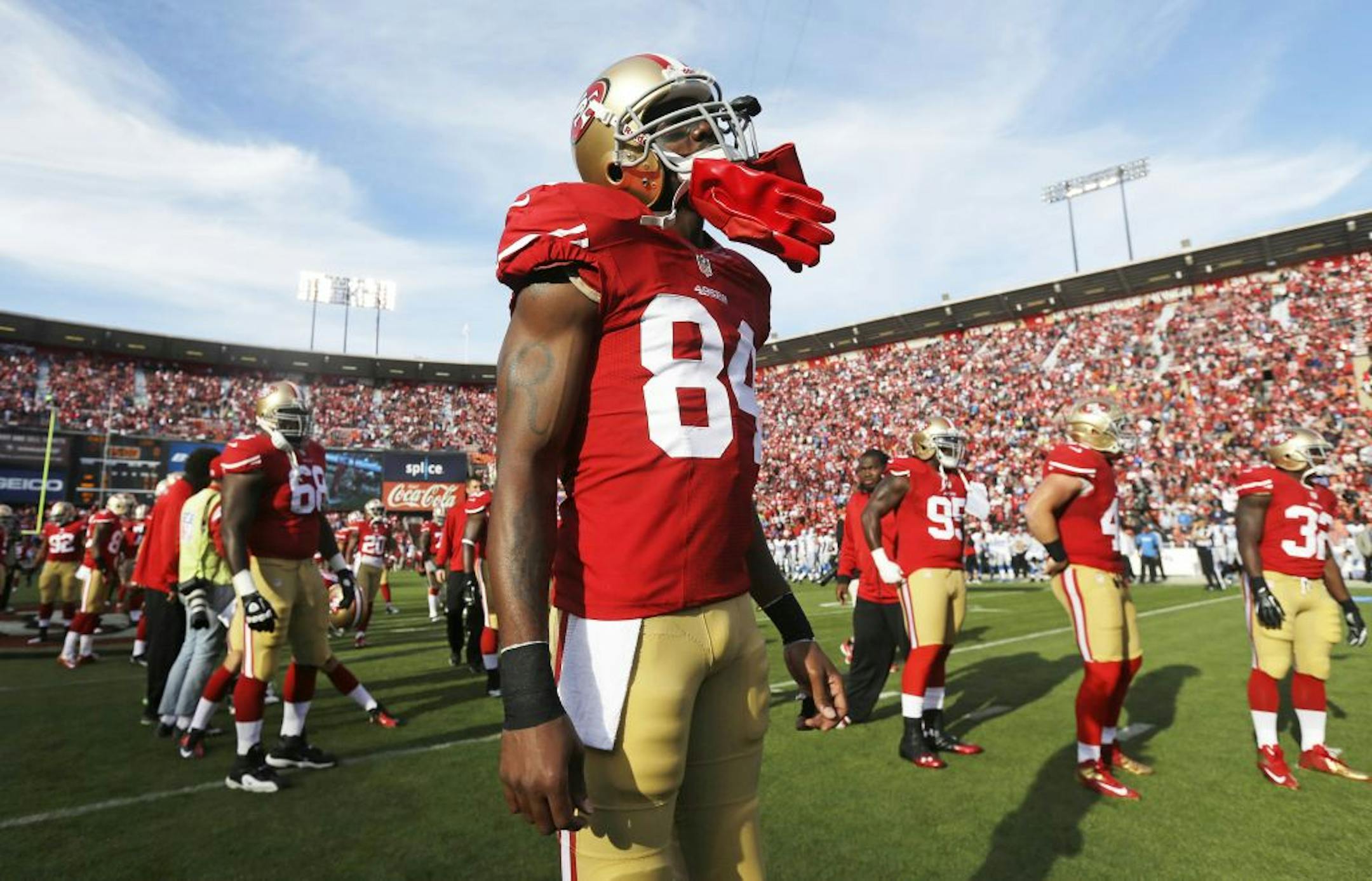 San Francisco 49ers wide receiver Randy Moss.
