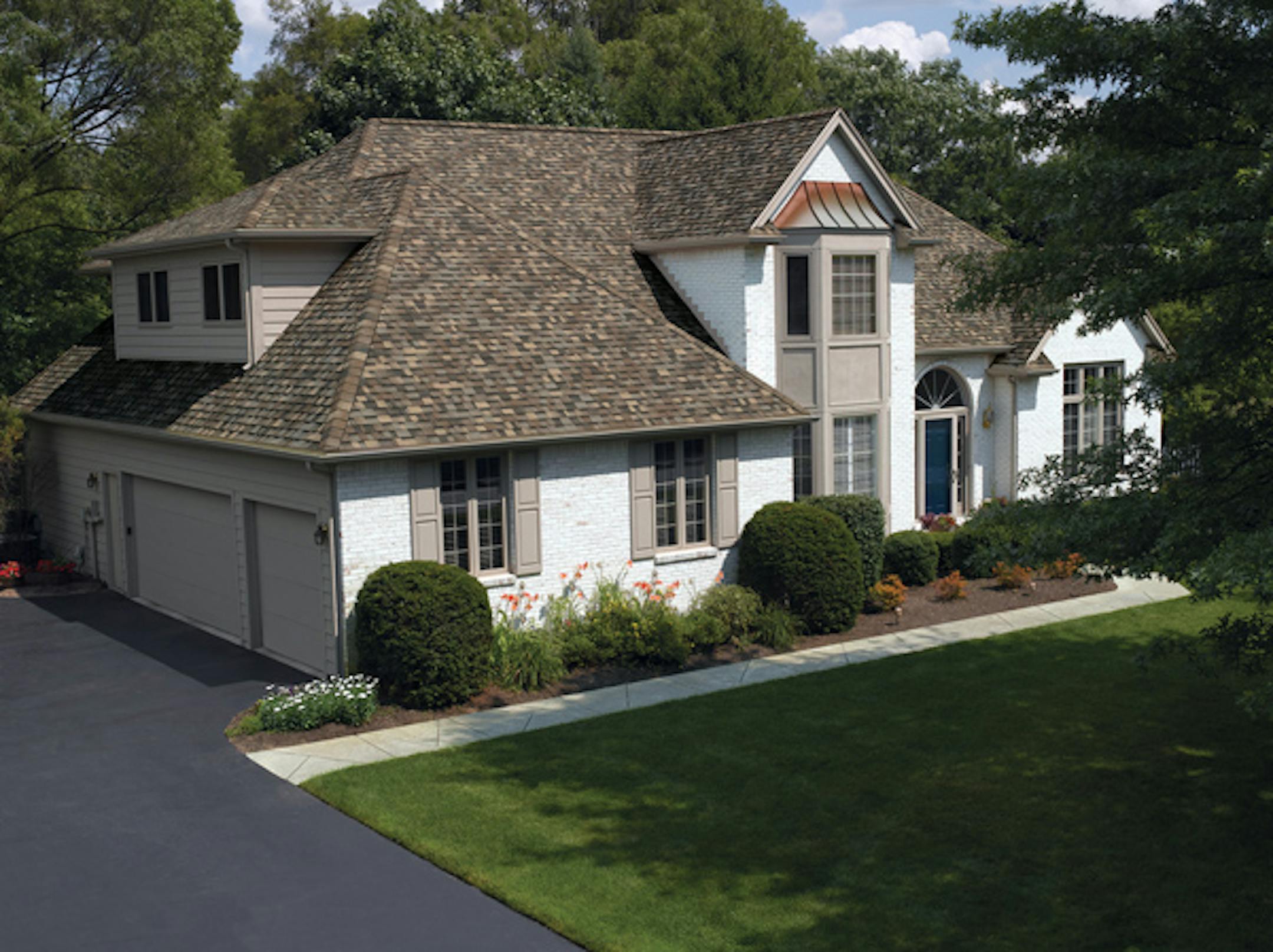 Owens Corning Duration Designer shingles in Sand Dune