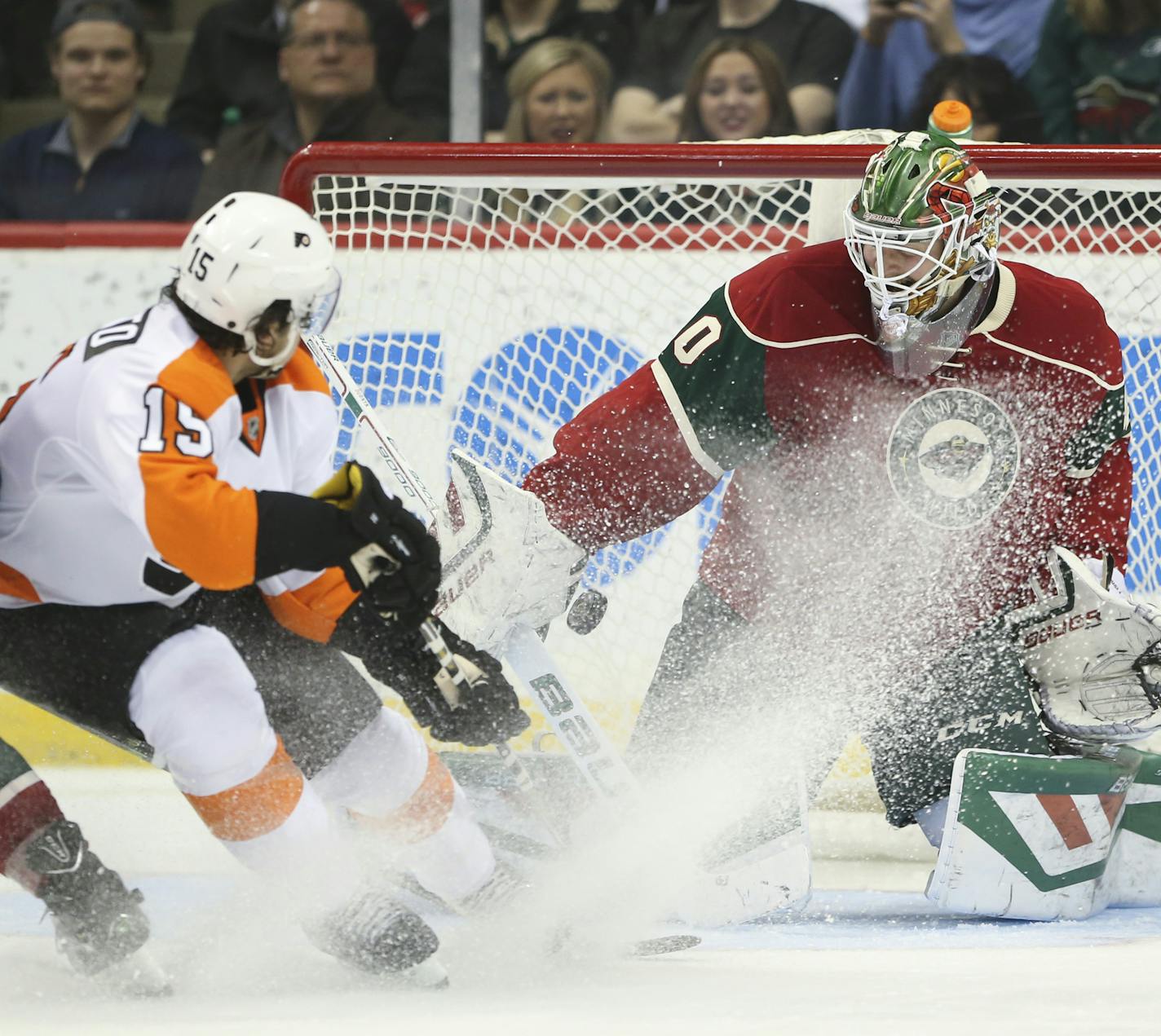 Philadelphia Flyers defenseman Michael Del Zotto (15) scored with a wrist shot on Wild goalie Devan Dubnyk (40) in the second period Thursday night.