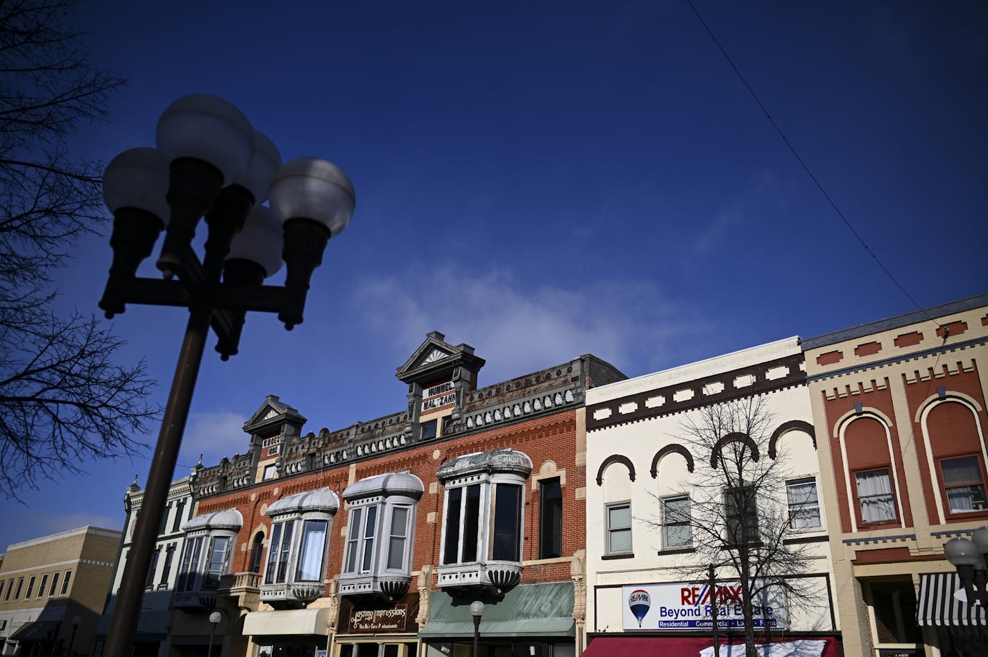 Minnesota Street, New Ulm's main street. ] Aaron Lavinsky ¥ aaron.lavinsky@startribune.com Magazine photos for New Ulm story photographed Friday, Jan. 25, 2019 in New Ulm, Minn.