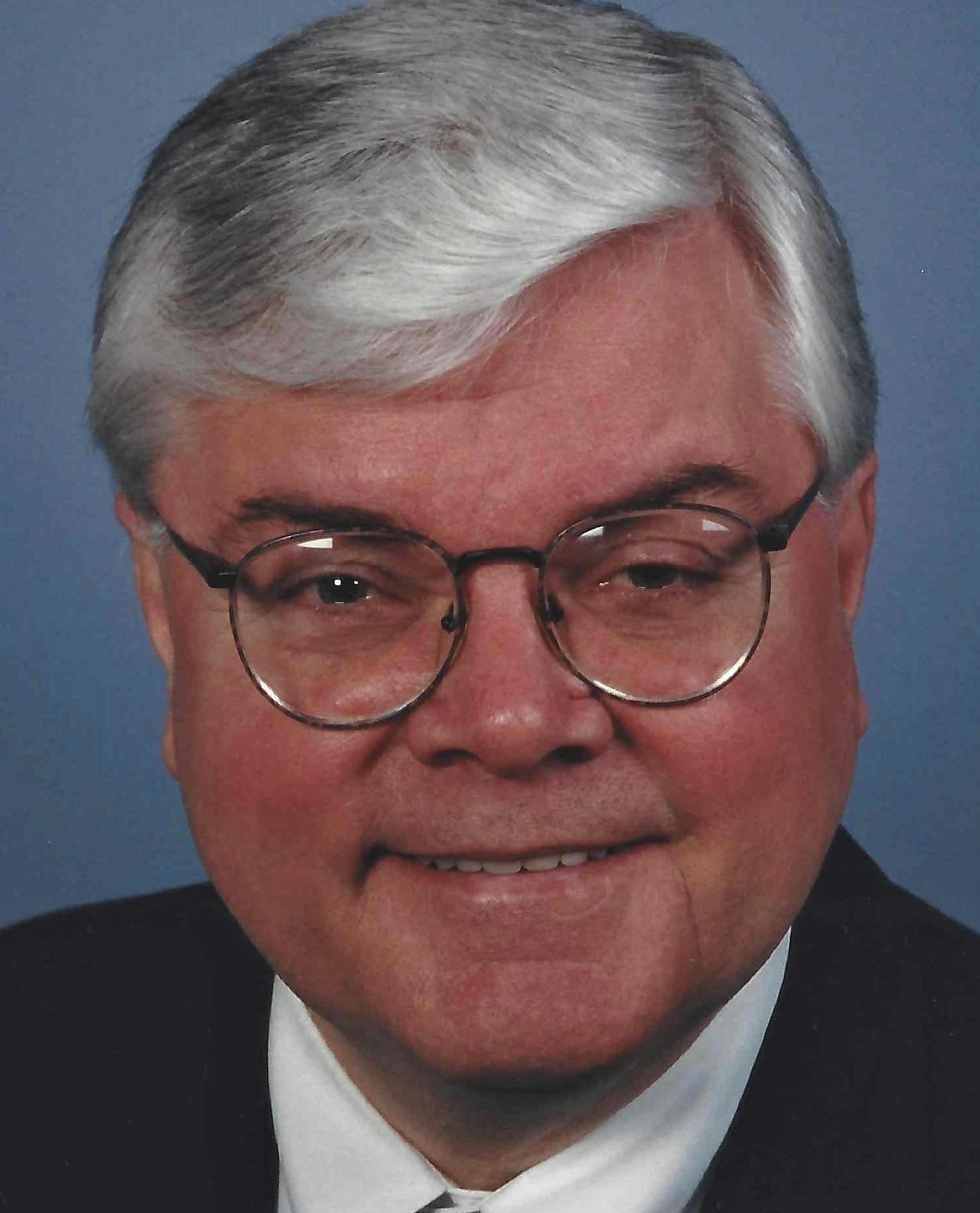 Don Moe, 75, died at home in St. Paul on Dec. 30, following an eight-year struggle with multiple myeloma.