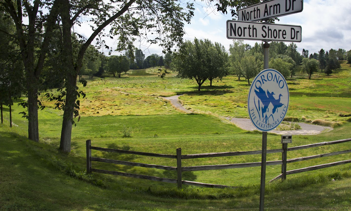 Lakeview Golf Course (405 N Arm Dr, Mound) showing weeds, overgrown greenery, where nice grass used to be. ] Golf in Minnesota -- The Twin Cities invested heavily in the Golf Boom that started the millennium, and now we're seeing the fallout. DAVIDBREWSTER/STAR TRIBUNE