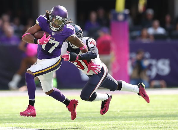 Vikings wide receiver Jarius Wright (17) got more playing time against the Houston Texans on Sunday because of an injury to Stefon Diggs.