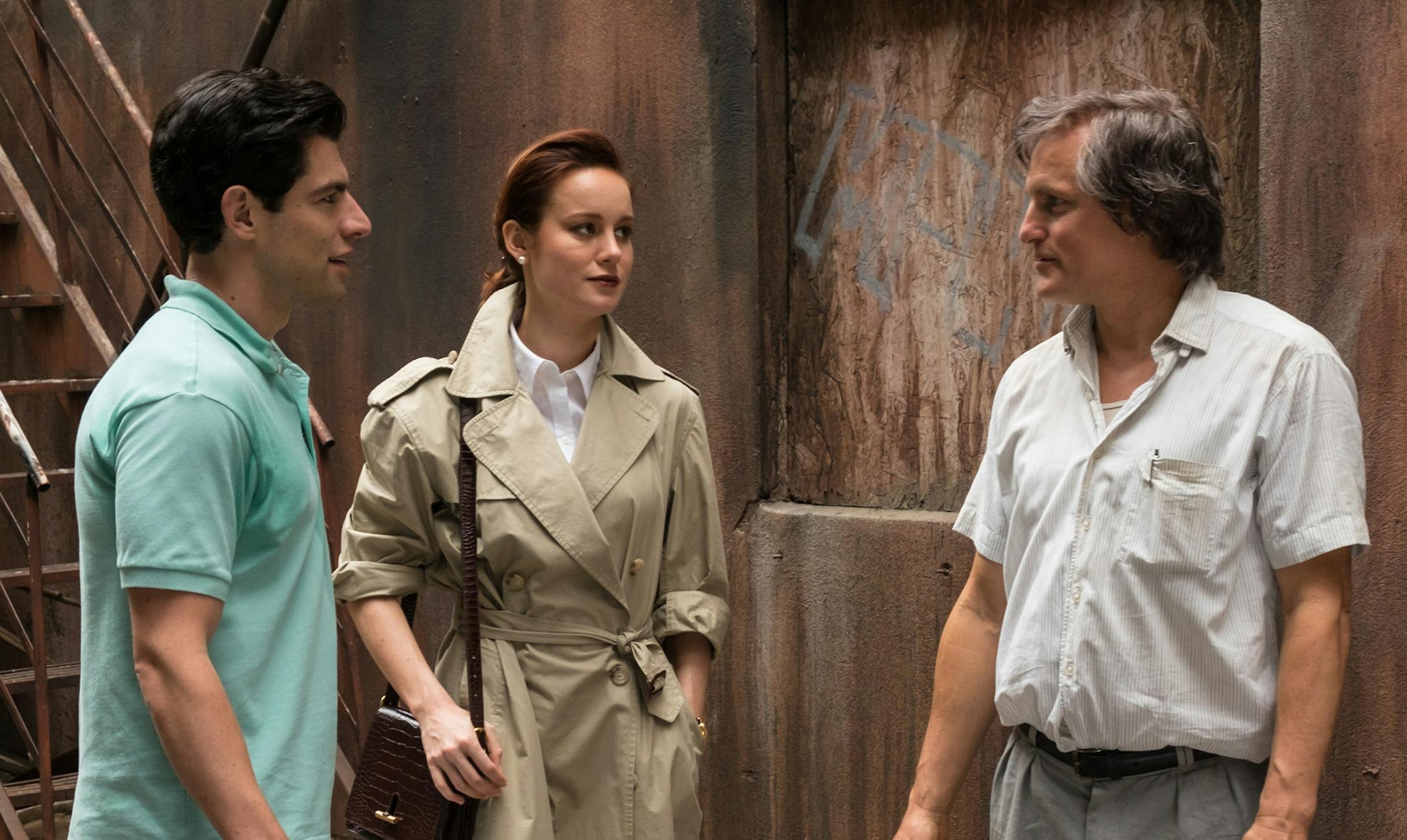 Max Greenfield, Brie Larson, Woody Harrelson in "The Glass Castle."