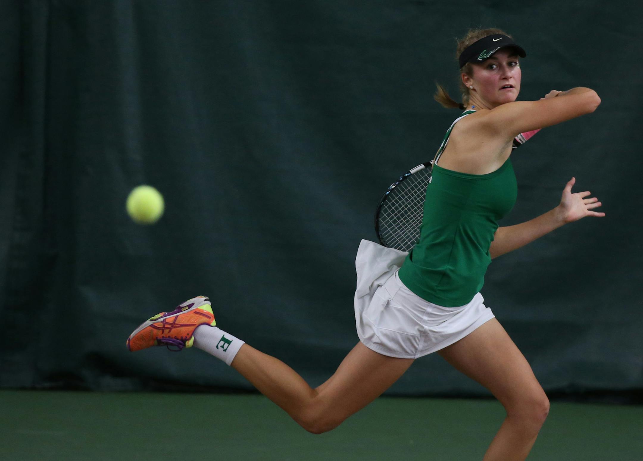 Edina's Hannah Hankinson returned a volley during her match against Prior Lake's Katherine Wu. ] (KYNDELL HARKNESS/STAR TRIBUNE) kyndell.harkness@startribune.com Edina vs Prior Lake girls class AA championships in Minneapolis Min., Wednesday October 28, 2015.